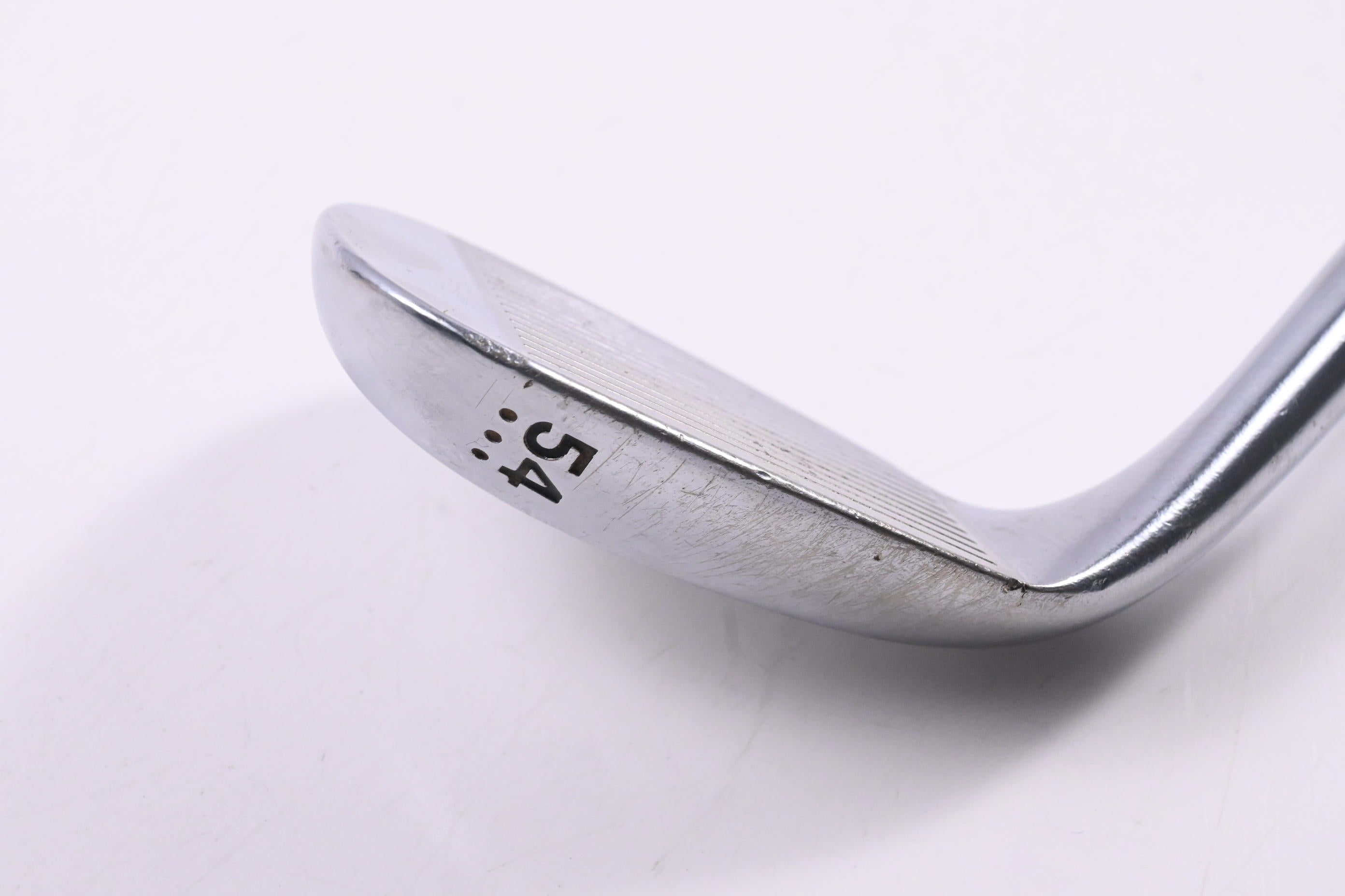 Cleveland 588 RTX 2.0 Sand Wedge / 54 Degree / Stiff Flex Dynamic Gold S200