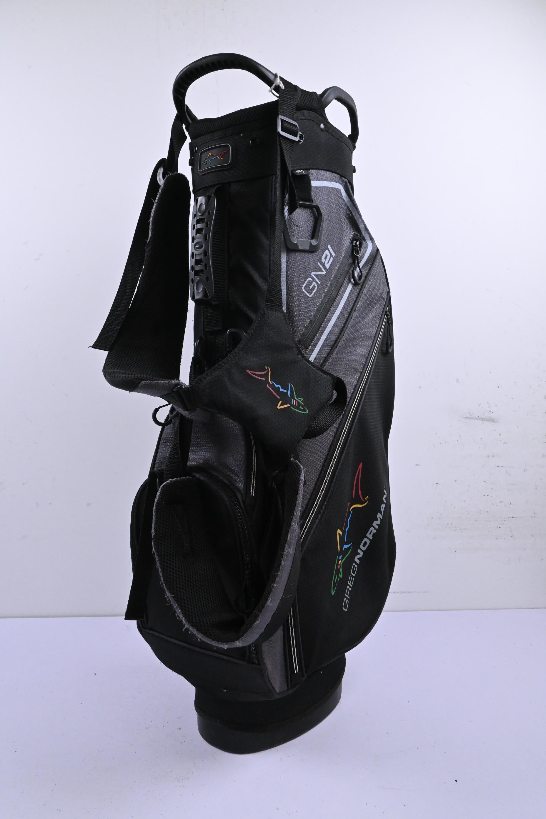 Greg Norman GN21 Stand Bag / 7-Way Divider / Black & Grey