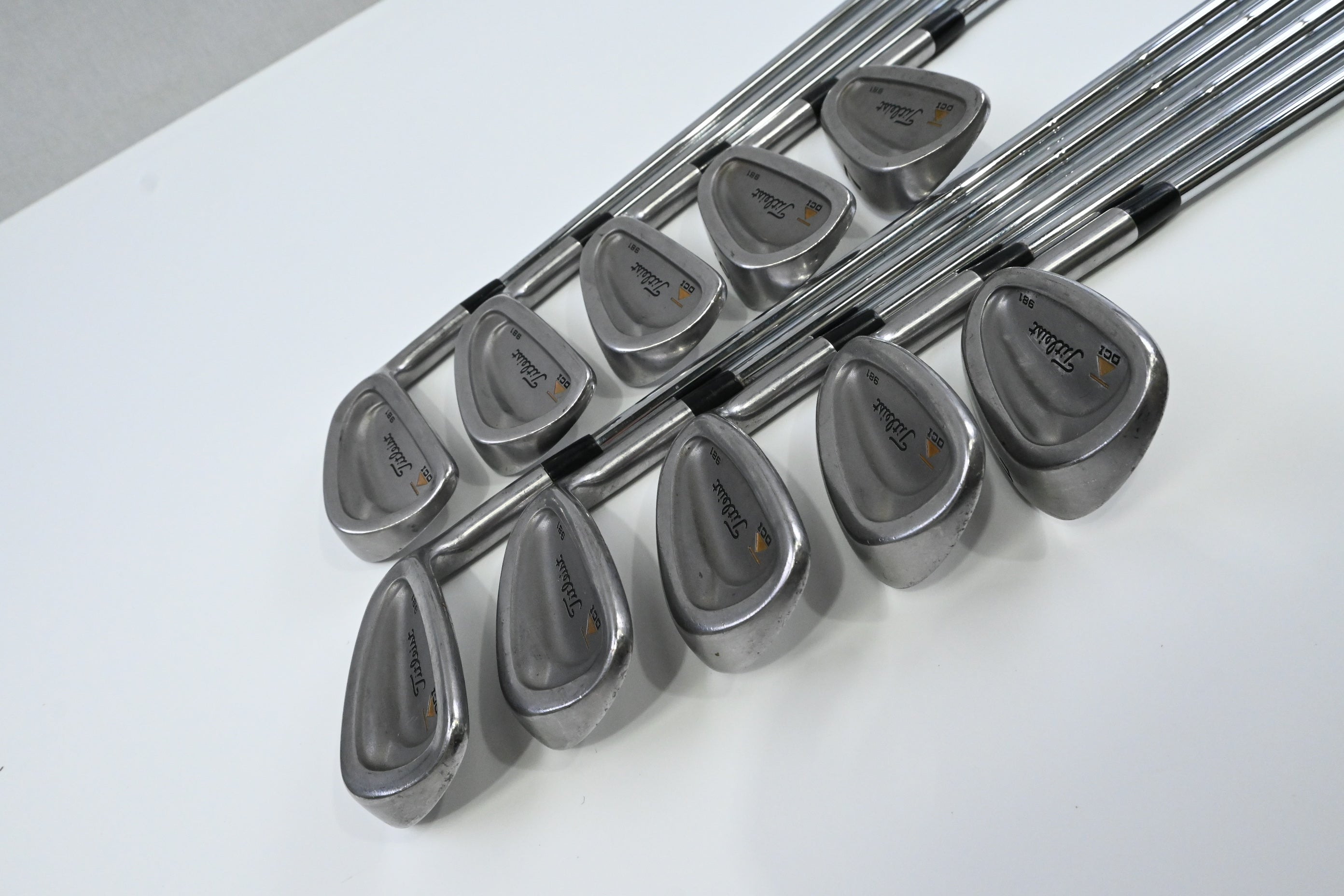 Titleist DCI 981 Irons / 3-PW+SW+LW / Stiff Flex Titleist Tri Spec Shafts
