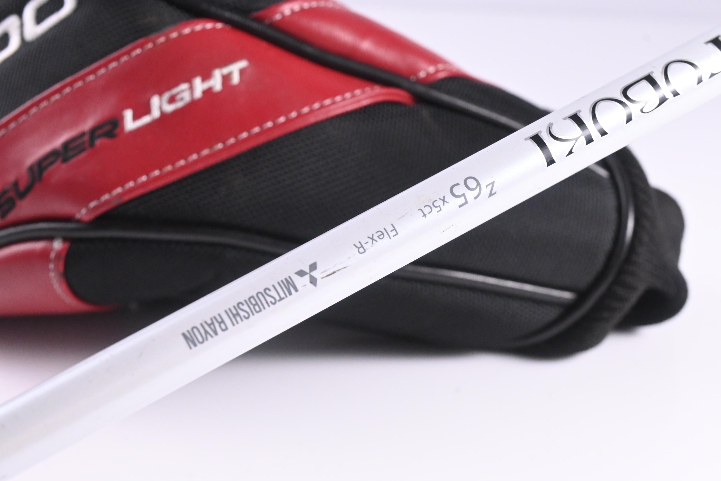 Wilson Staff D200 Driver / 9 Degree / Regular Flex Fubuki Z-Series 65 Shaft