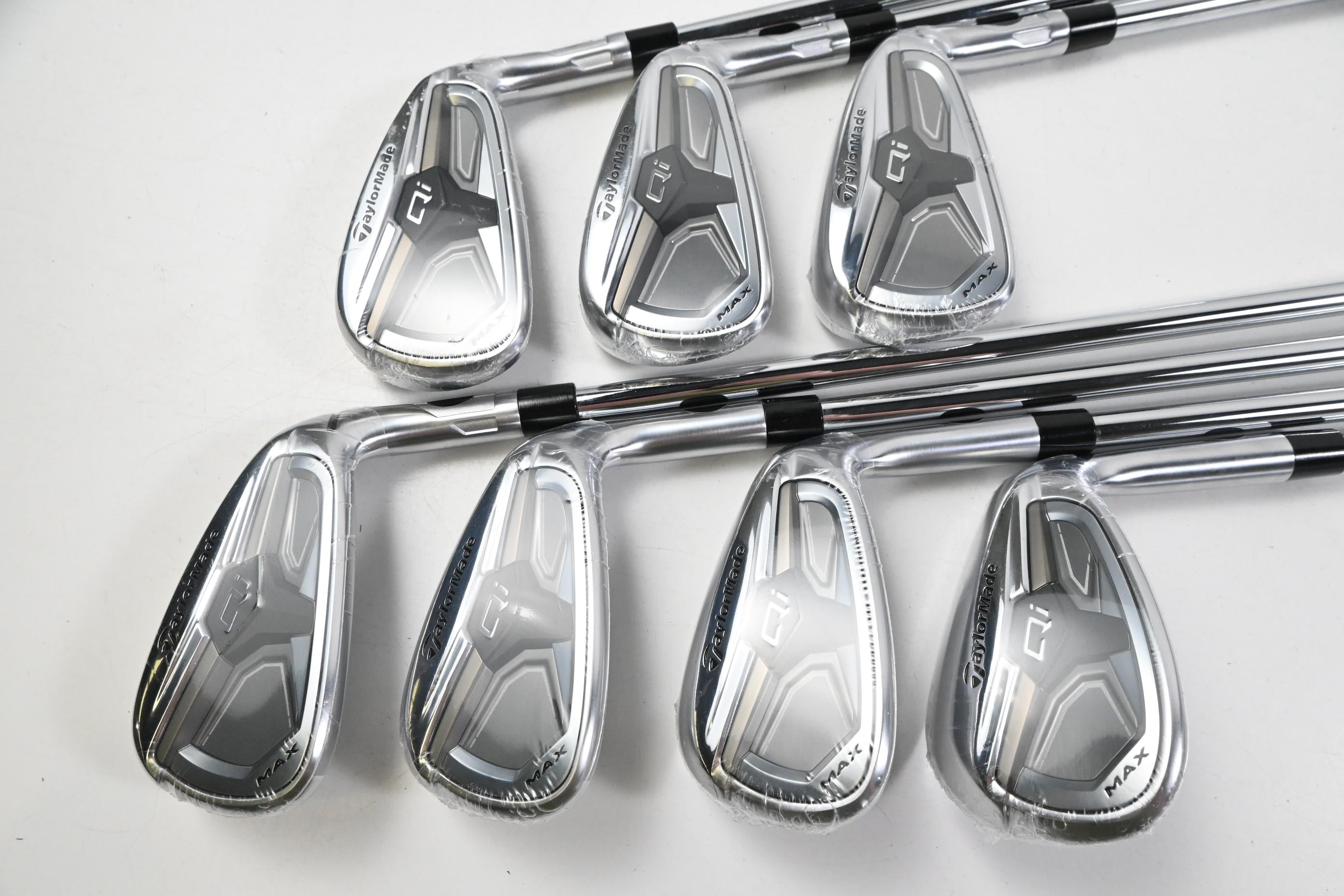 Taylormade Qi Max Irons / 5-PW+SW / Regular Flex KBS MAX MT 85 Shafts