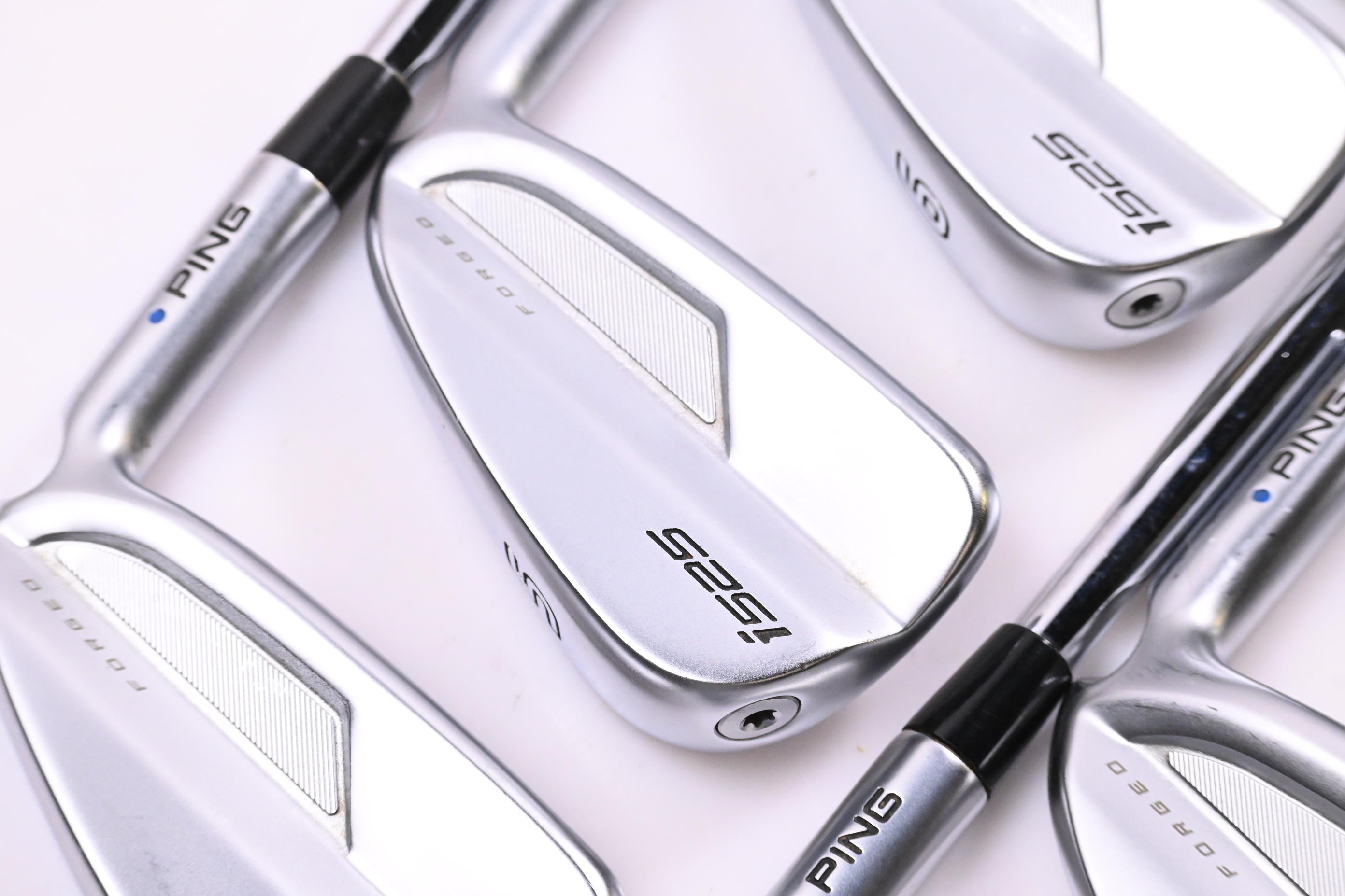 Ping i525 Irons / 4-PW-UW / Stiff Flex Dynamic Gold S300 Shafts