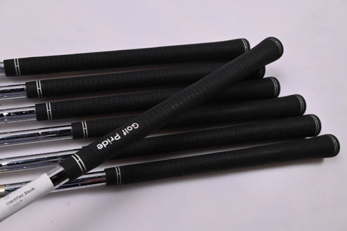 Titleist DCI 990 Irons / 3-9i / Stiff Flex Dynamic Gold Shafts