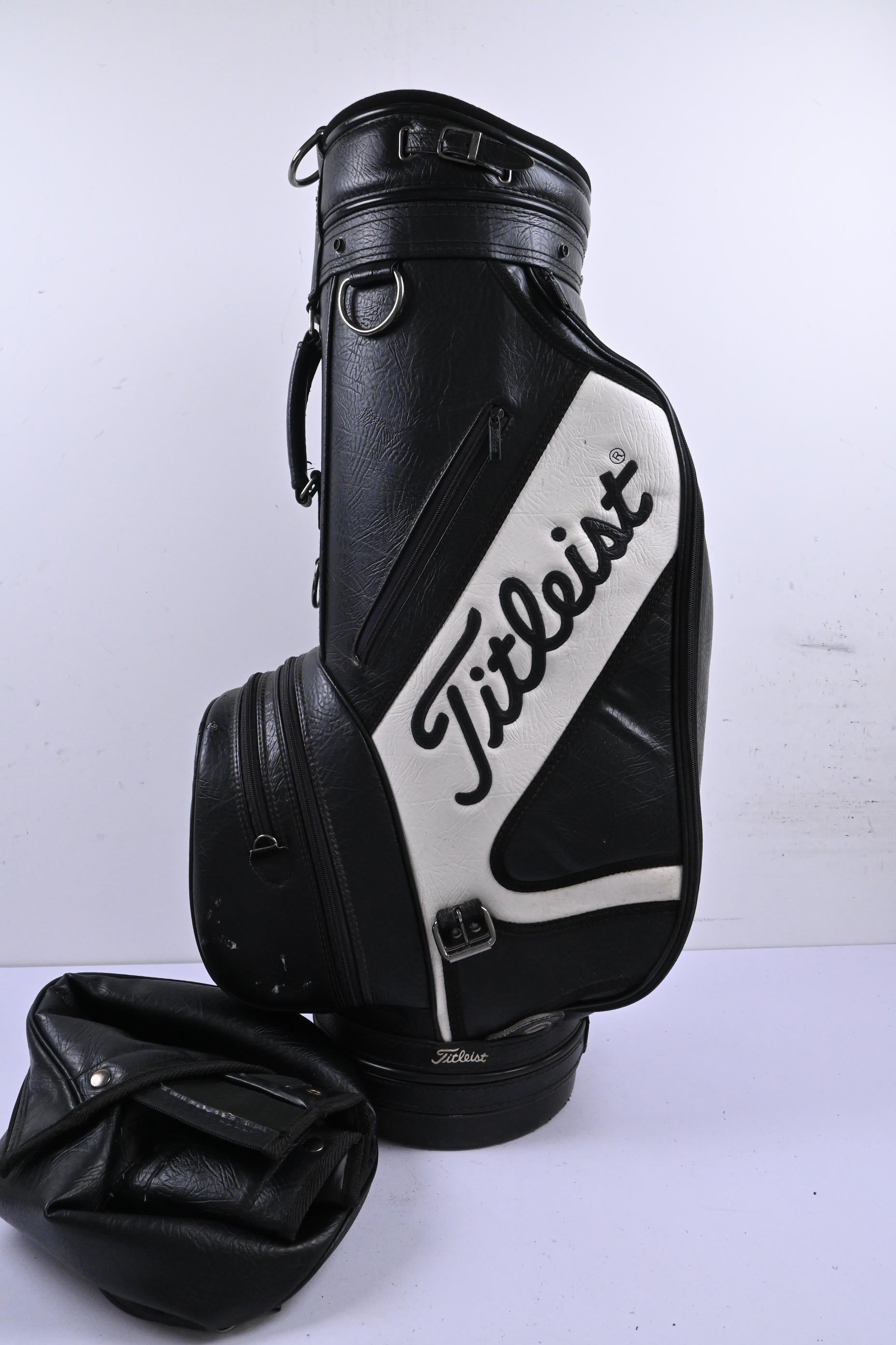 Titleist Tour Bag / 6-Way Divider / Black & White