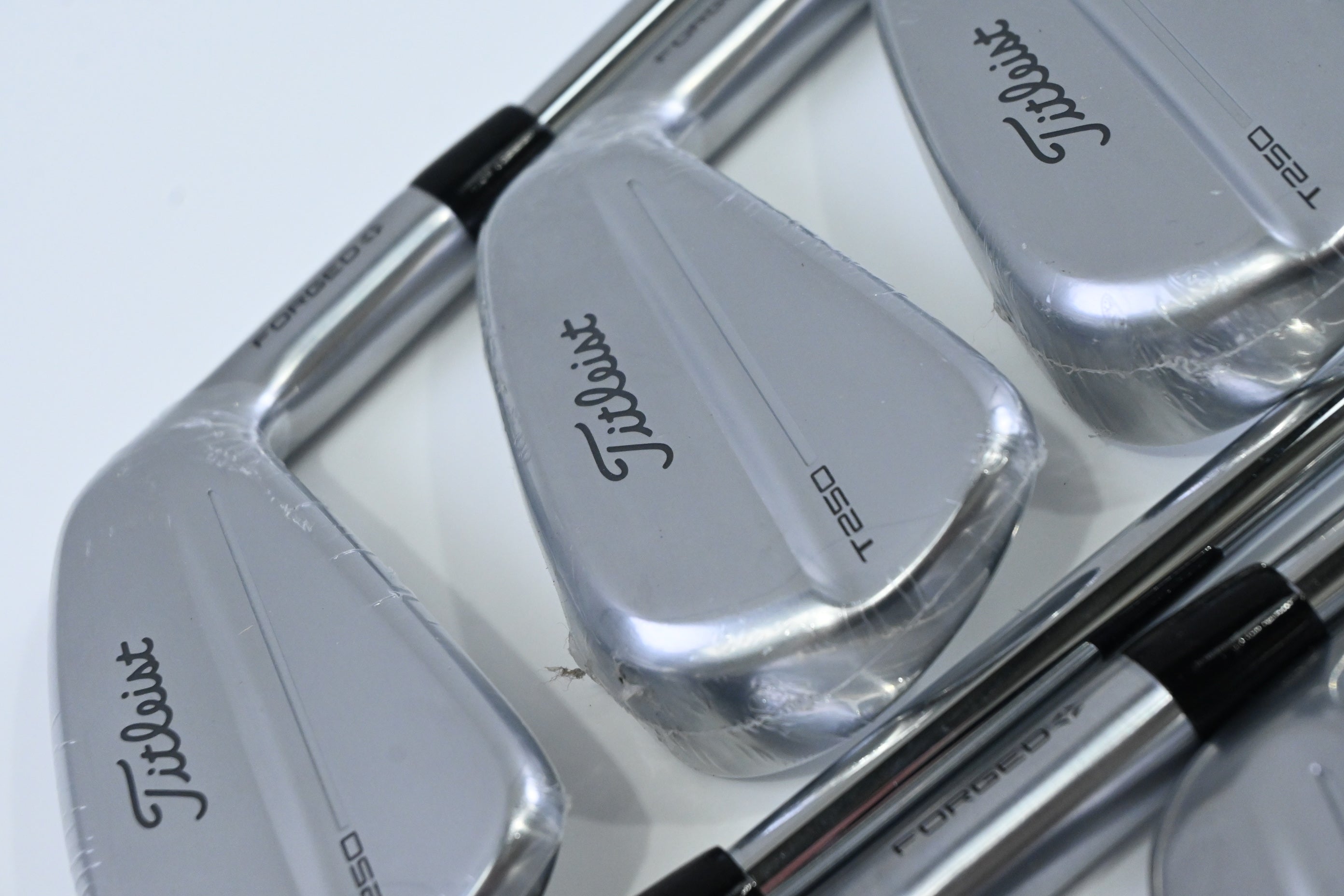 Titleist T250 2025 Irons / 5-PW+48° / Regular Flex AMT Black Shafts