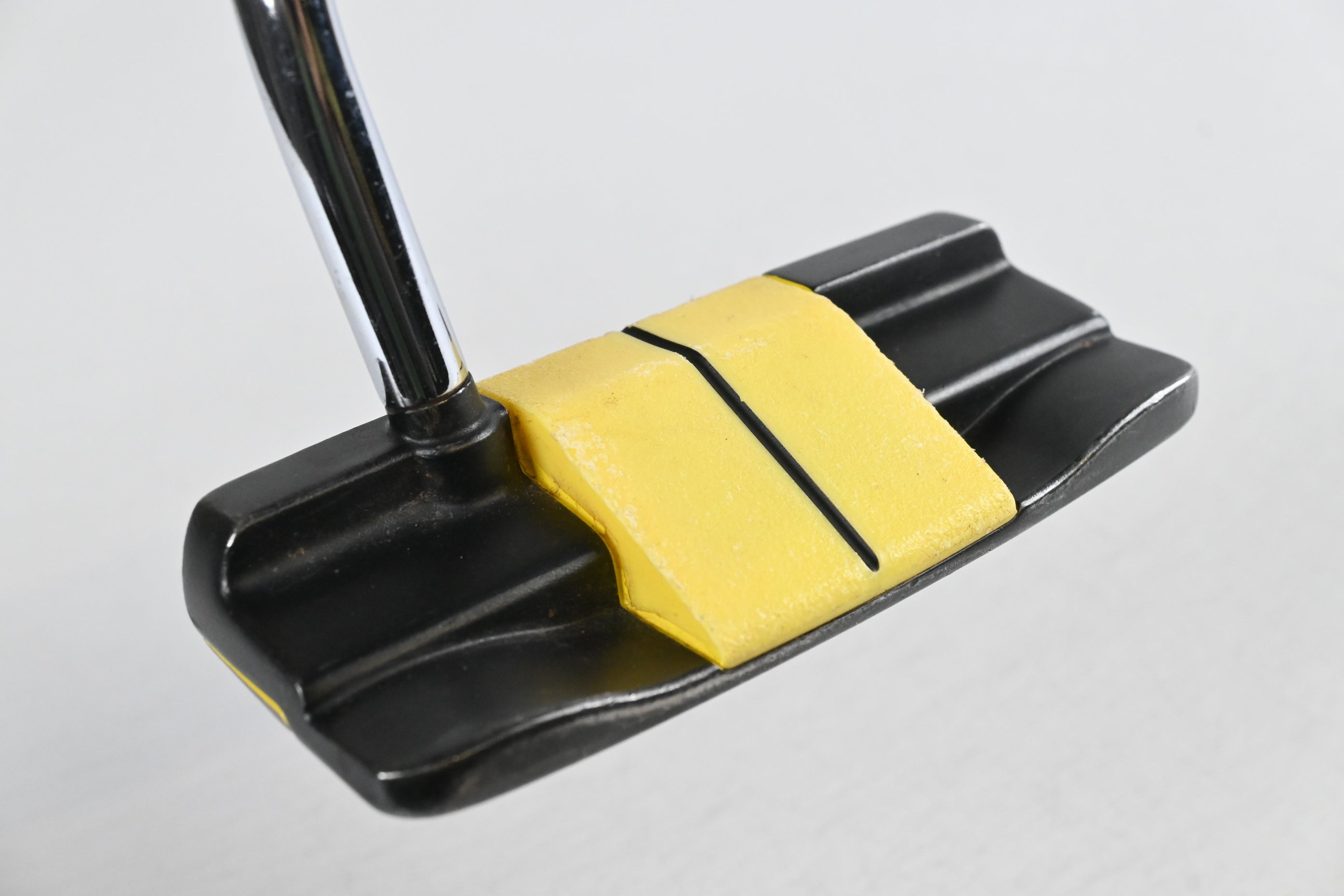 Yes! C-Groove Donna Putter / 34 Inch