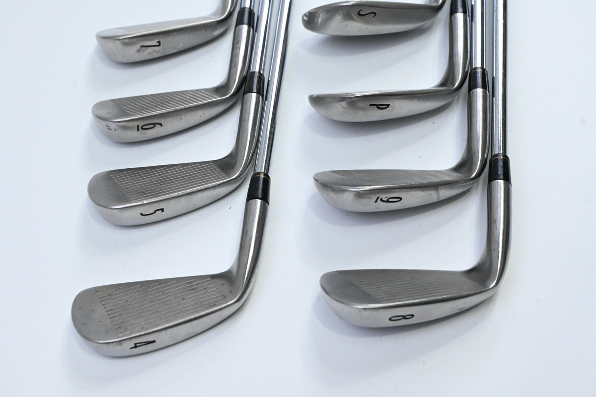 Titleist DCI 962 Irons / 4-PW+SW / Regular Flex FCM Rifle Shafts