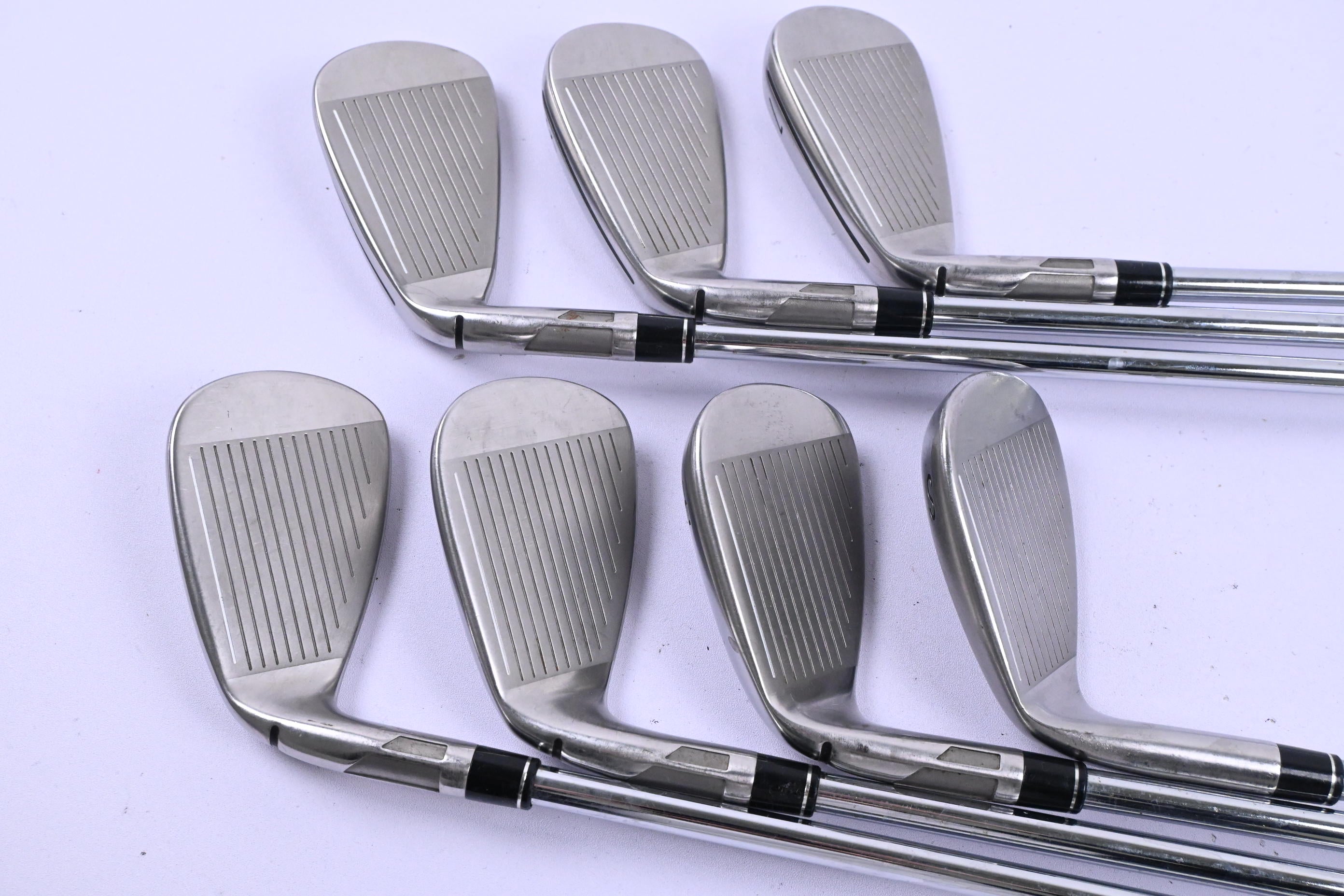 Taylormade SIM2 Max Irons / 5-PW+SW / Regular Flex KBS Max MT 85 Shafts