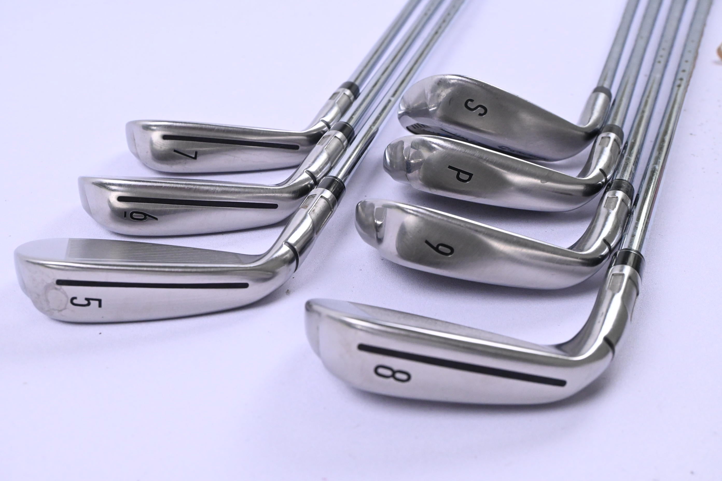 Taylormade SIM2 Max Irons / 5-PW+SW / Regular Flex KBS Max MT 85 Shafts