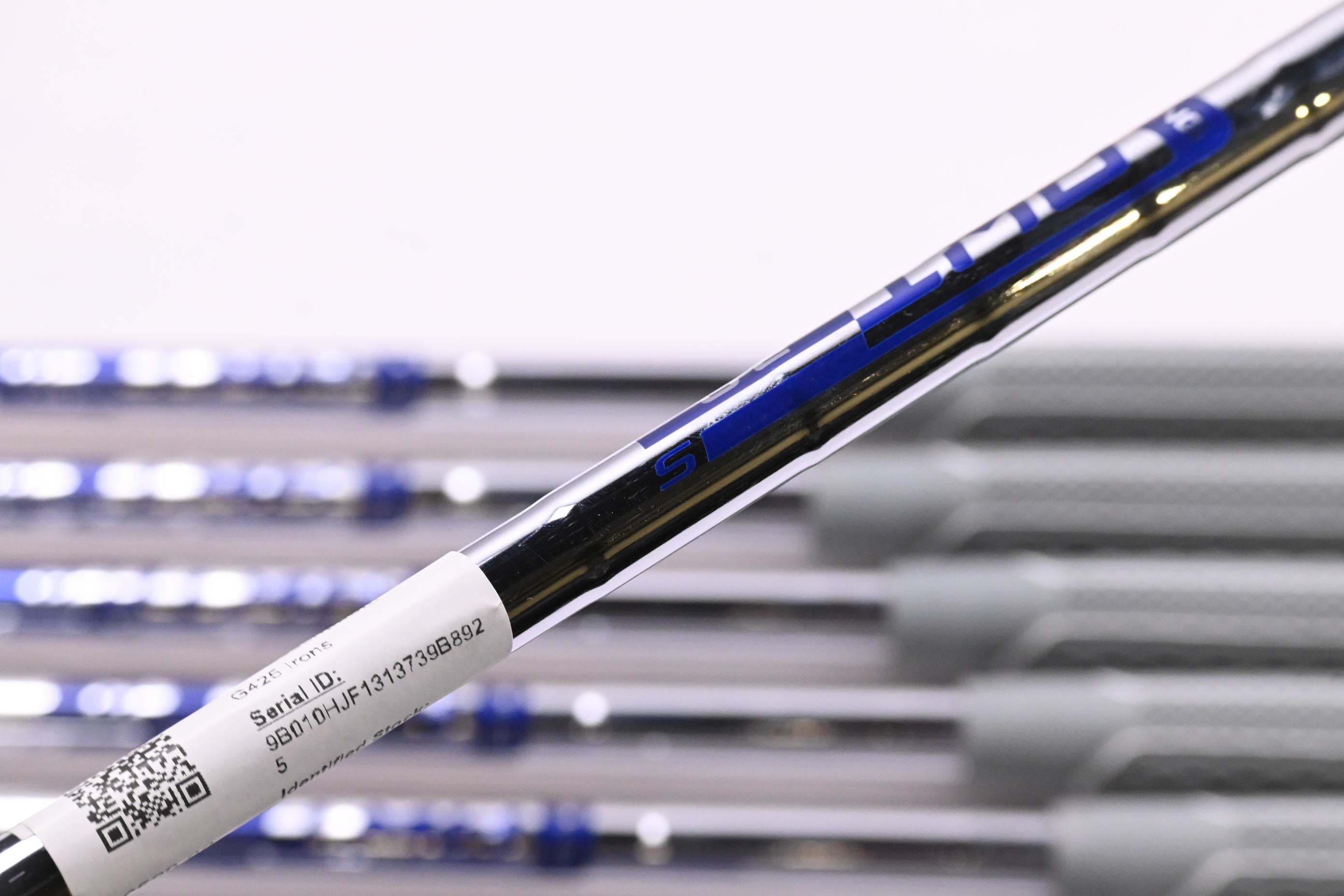 Ping G425 Irons / 5-PW-UW / Stiff Flex Ping AWT 2.0 Shafts