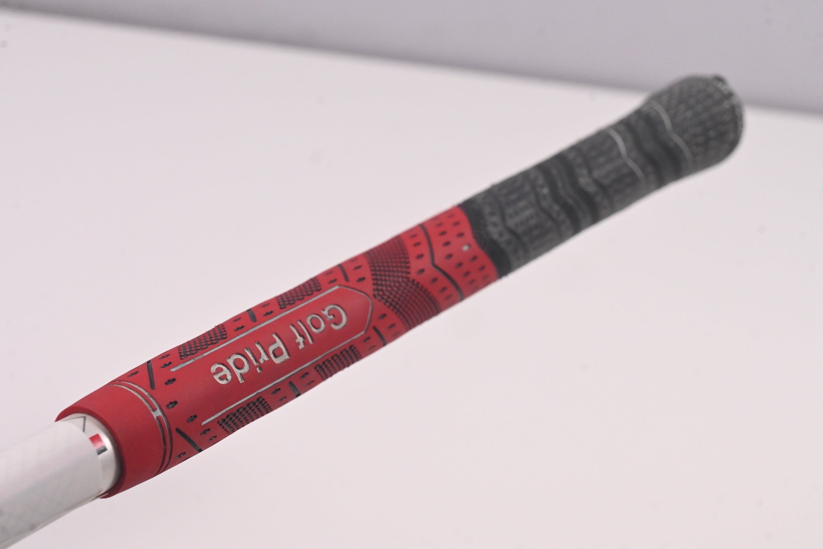 UST Mamiya Proforce V2 6 Driver Shaft / Regular Flex / Titleist Adapter