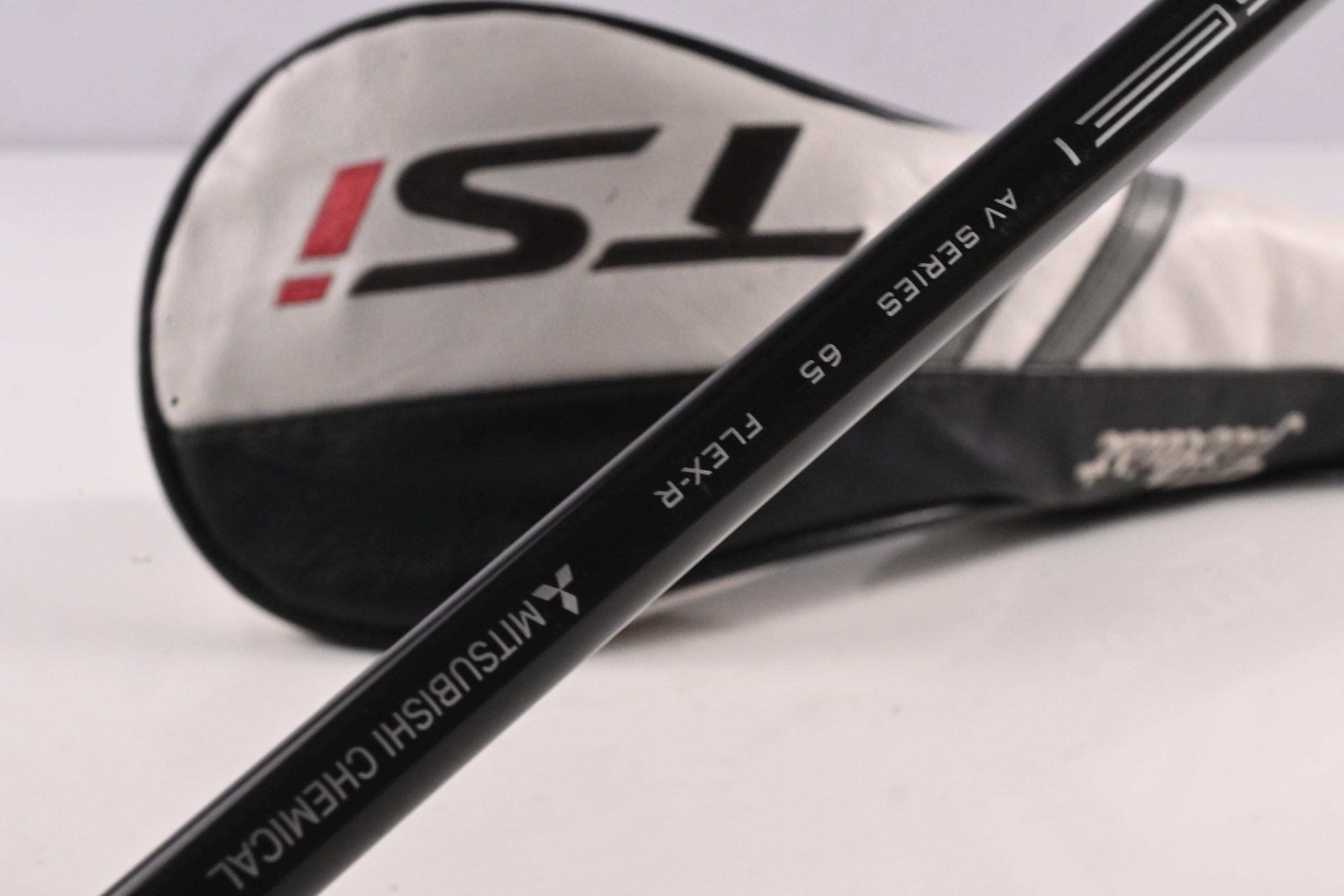 Titleist TSi3 #3 Wood / 15 Degree / Regular Flex Tensei AV Blue 65 Shaft