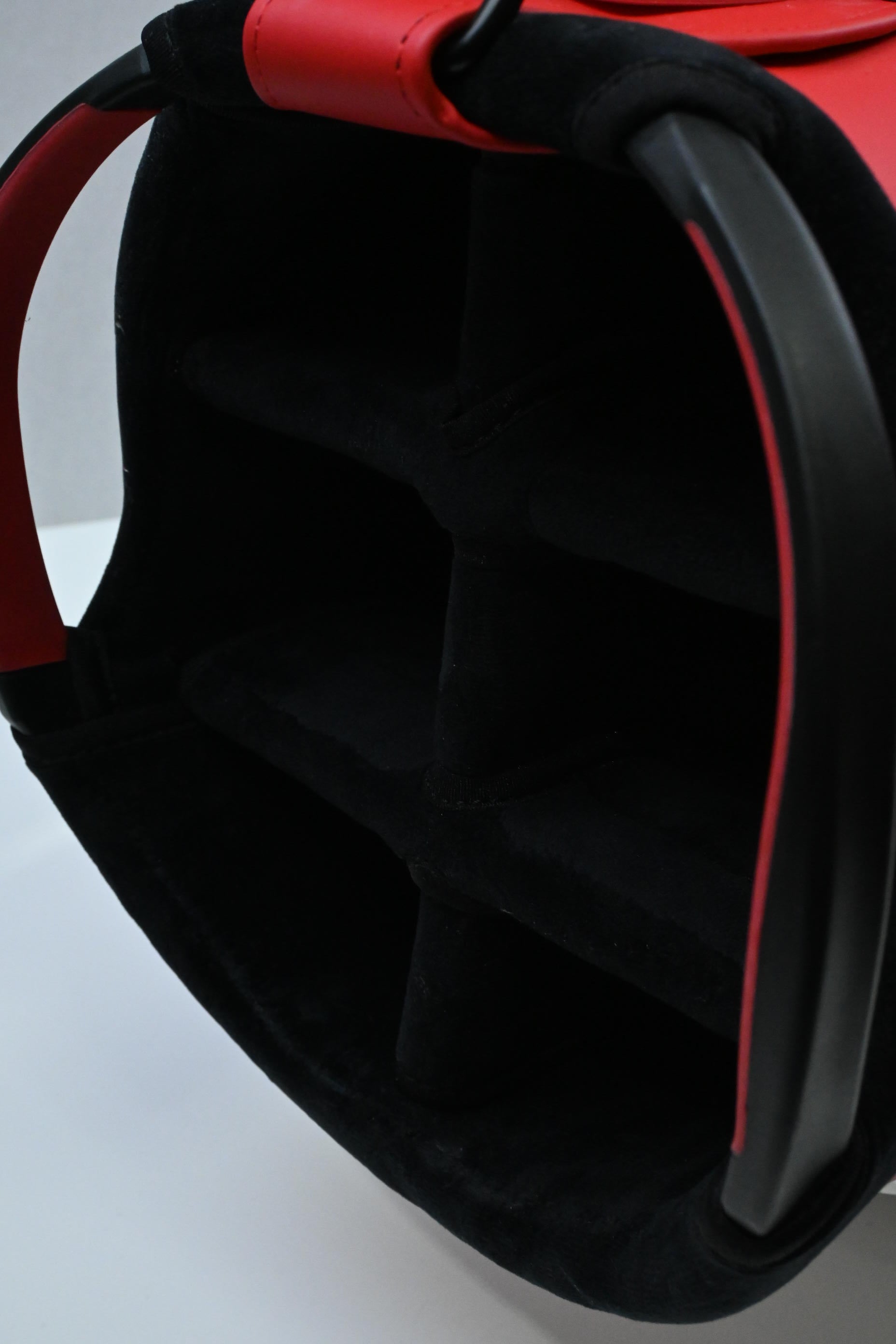 Taylormade Stealth 2 Tour Bag / 6-Way / White, Red, Black