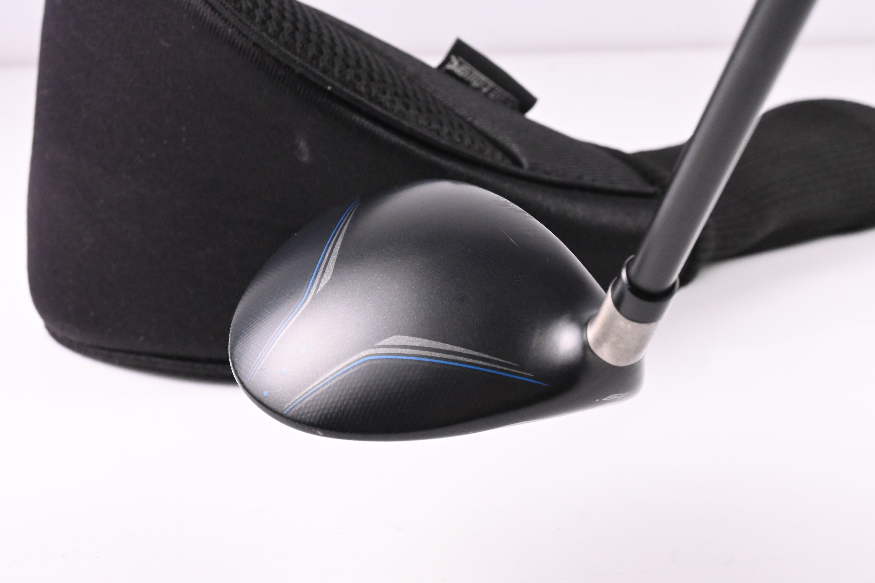 Left Hand Taylormade Jetspeed #5 Wood / 19 Degree / Regular Flex Matrix Velox