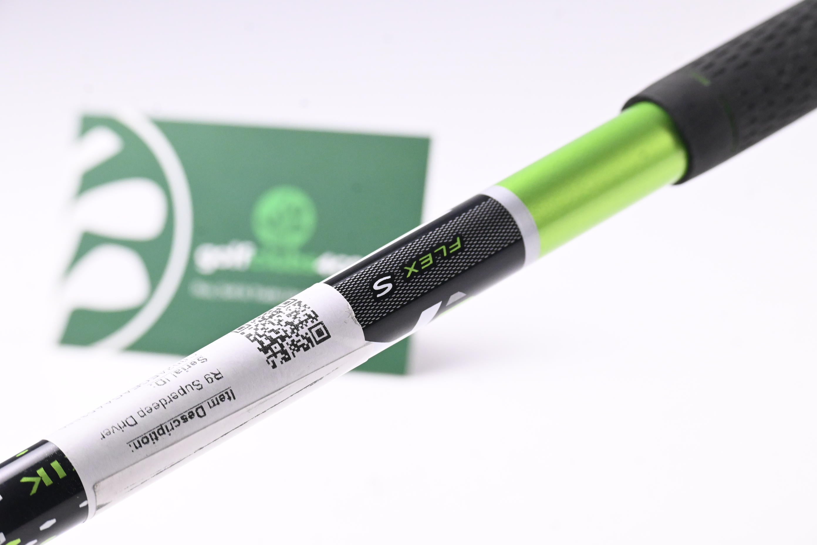 Taylormade R9 Superdeep Driver / 8.5 Degree / Stiff Flex Taylormade RBZ Xcon-6