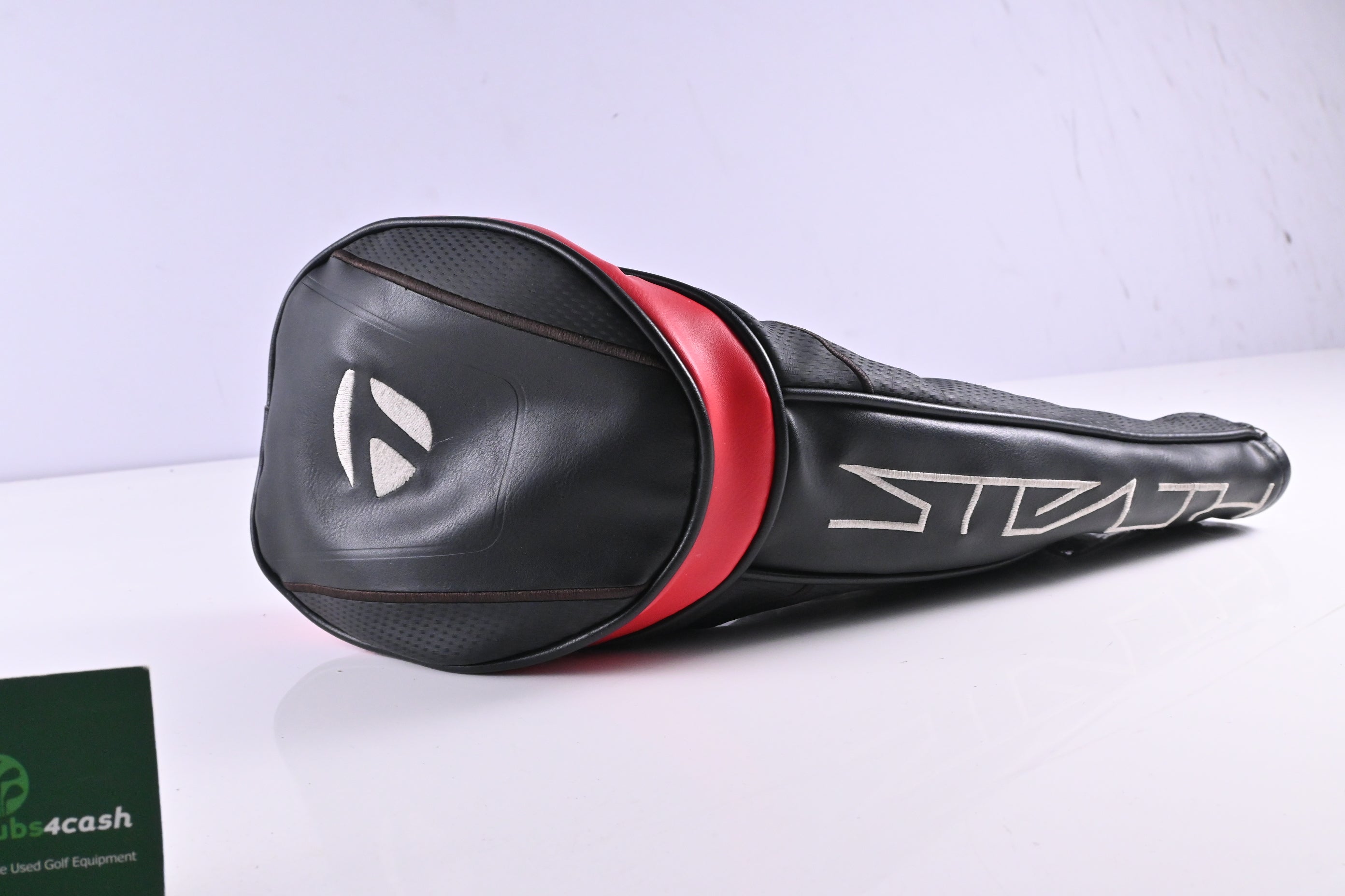Taylormade Stealth Plus Driver / 10.5 Degree / Regular Flex Hzrdus Smoke RDX Red