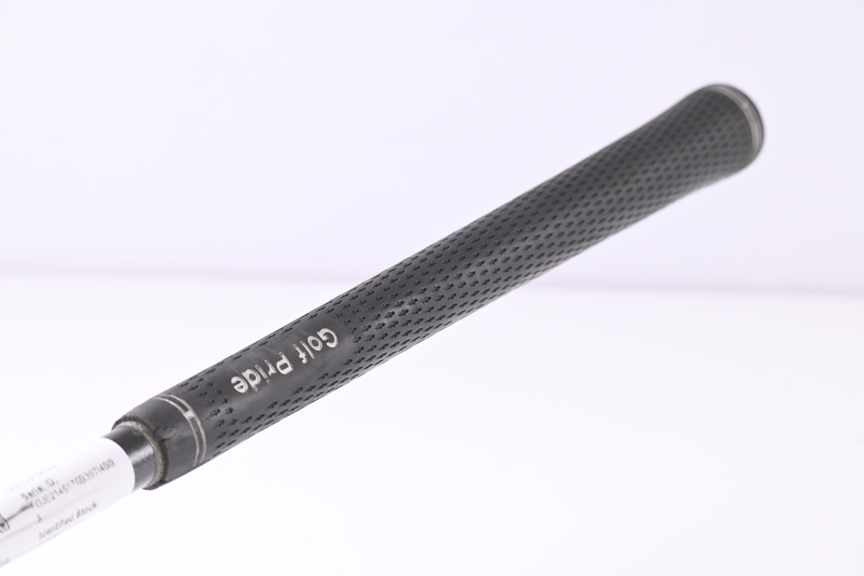 Titleist 909 D2 Driver / 9.5 Degree / Regular Flex Aldila XV Shaft