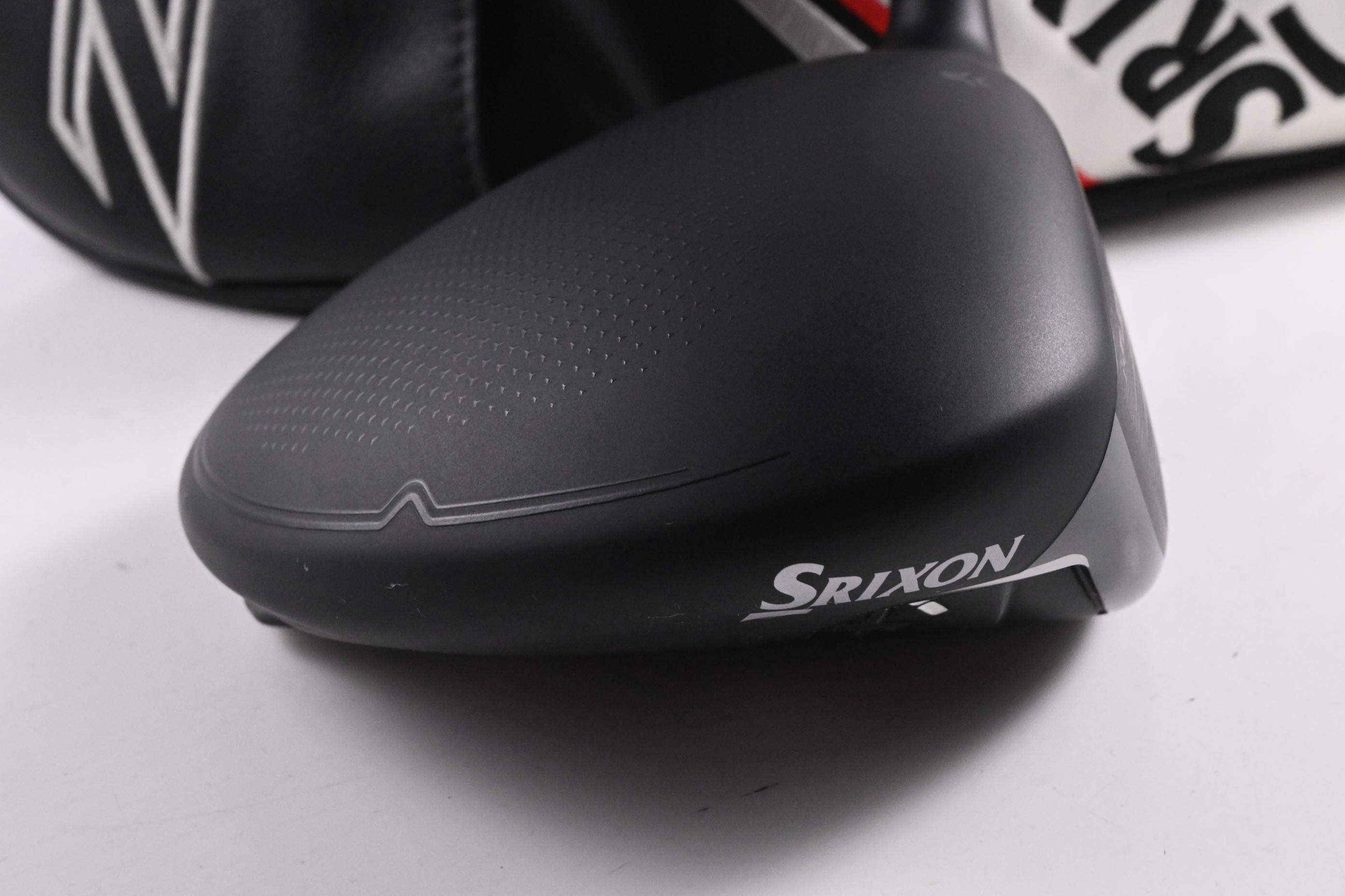 Srixon ZXi Driver / 10.5 Degree / Stiff Flex Fujikura Ventus TR Blue 6 Shaft