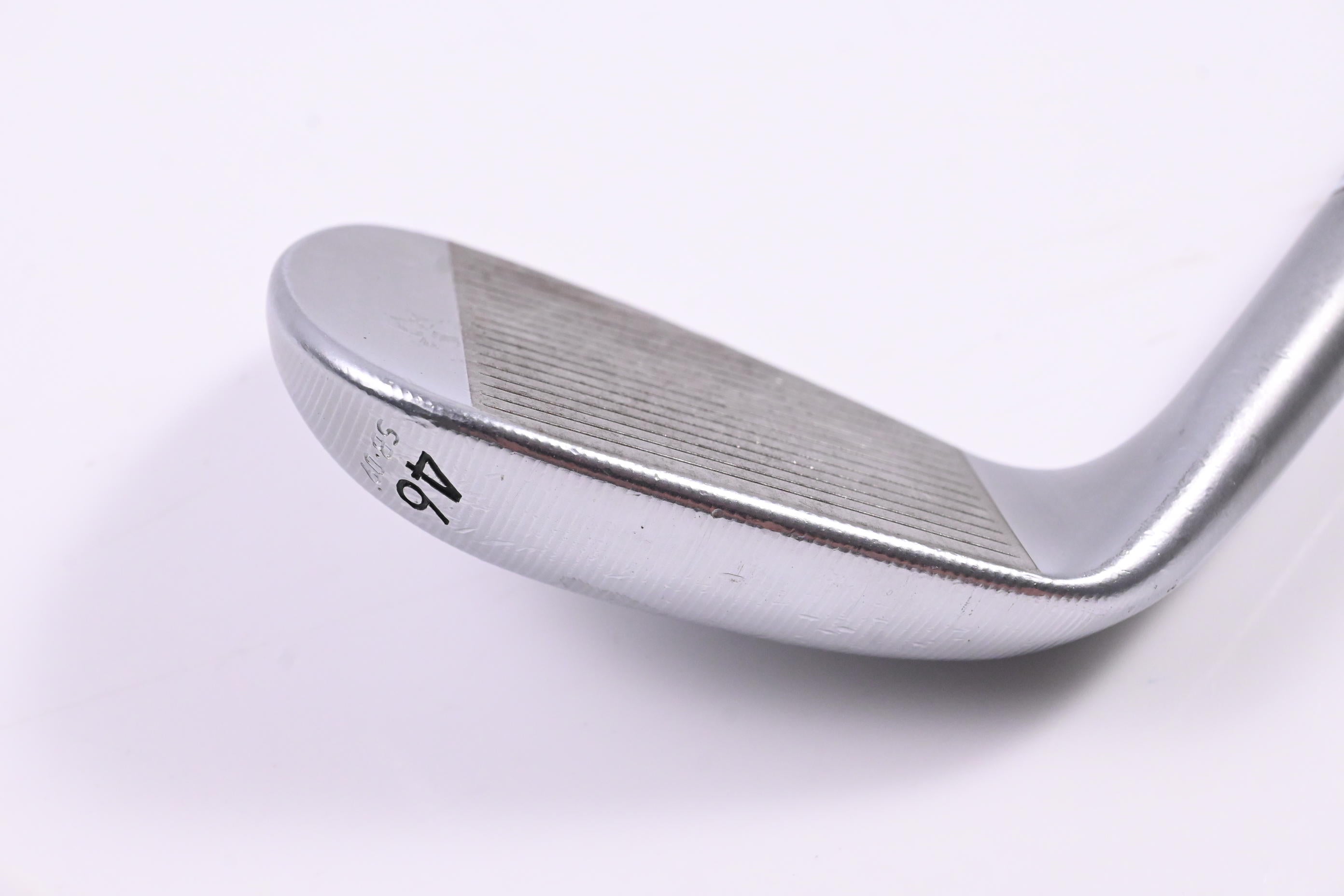 Taylormade Milled Grind 5 Pitching Wedge / 46 Degree / Wedge Flex Recoil DART 80