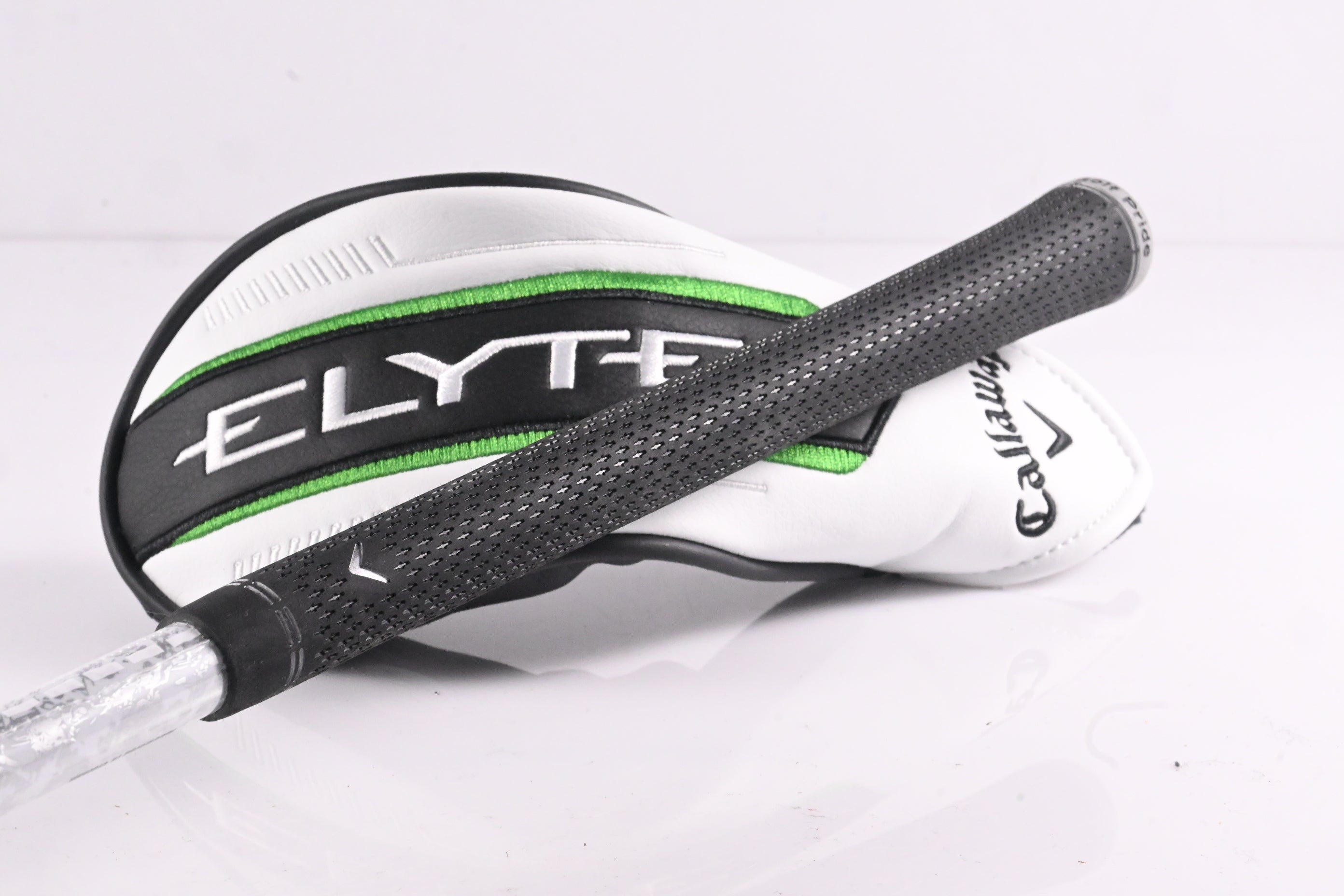 Callaway Elyte #4 Hybrid / 22 Degree / Regular Flex Denali Charcoal 60 Shaft