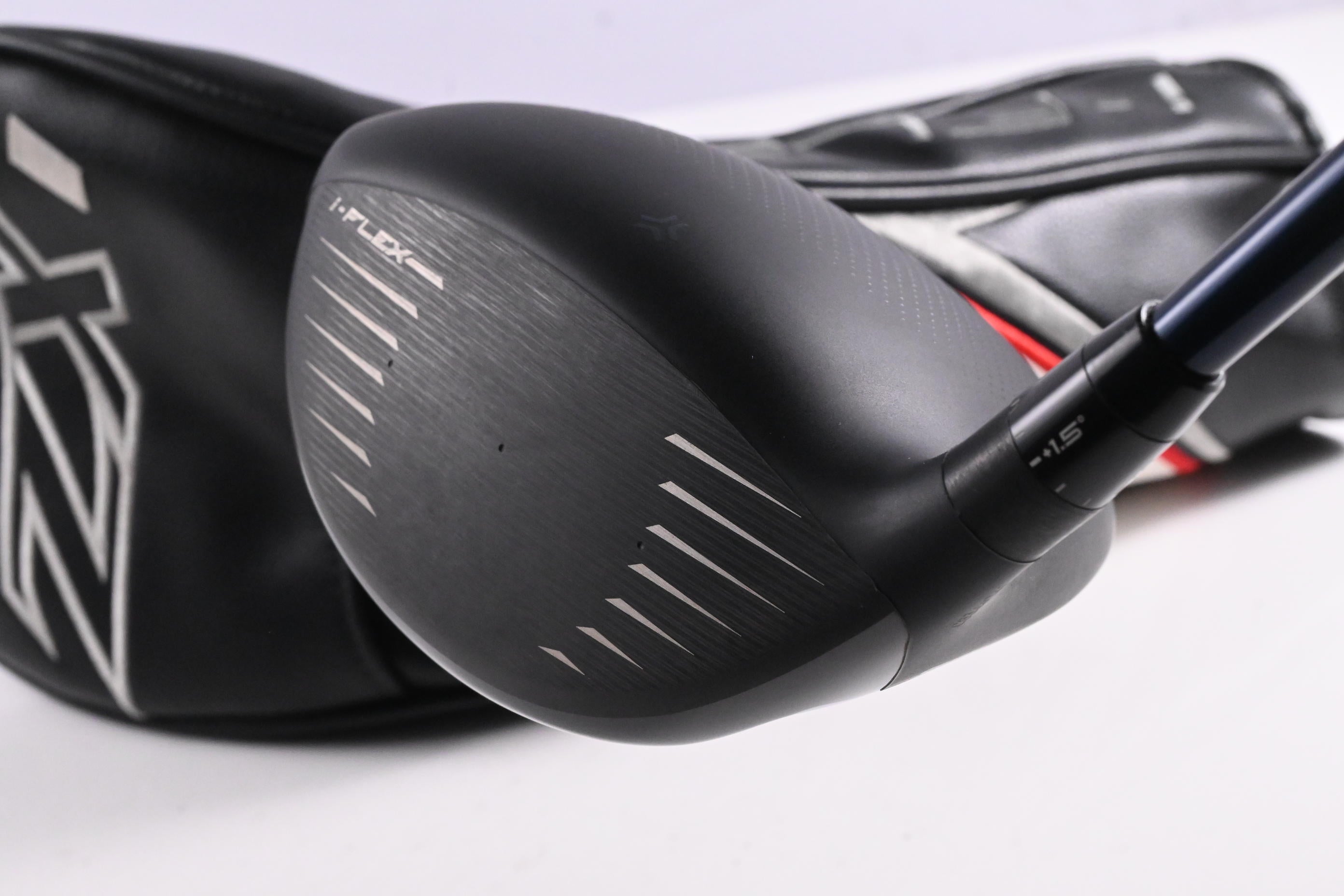 Srixon ZXi Driver / 10.5 Degree / Stiff Flex Fujikura Ventus TR Blue 6 Shaft