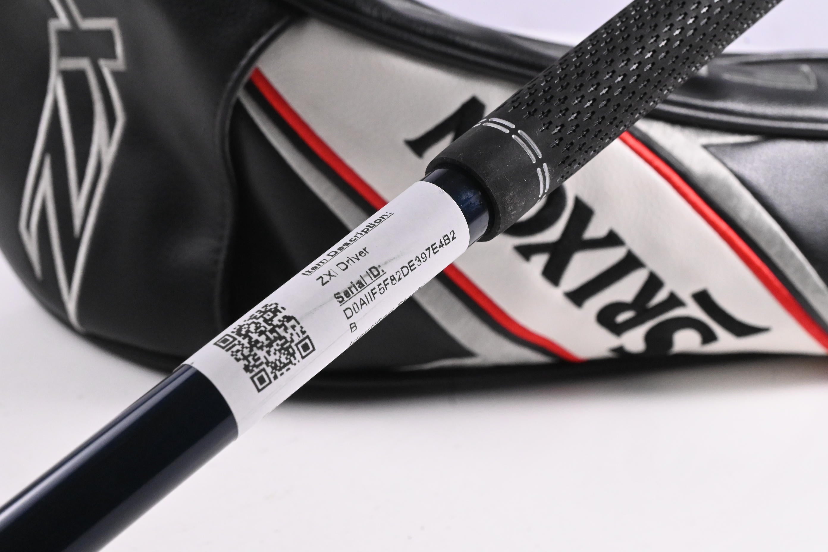 Srixon ZXi Driver / 10.5 Degree / Stiff Flex Fujikura Ventus TR Blue 6 Shaft