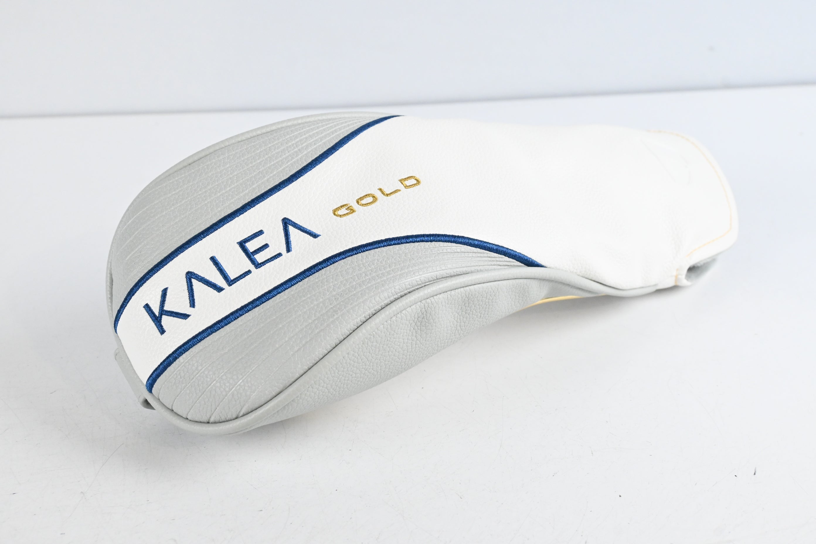 Ladies Taylormade Kalea Gold #5 Wood / 20 Degree / Ladies Flex Kalea Gold 40