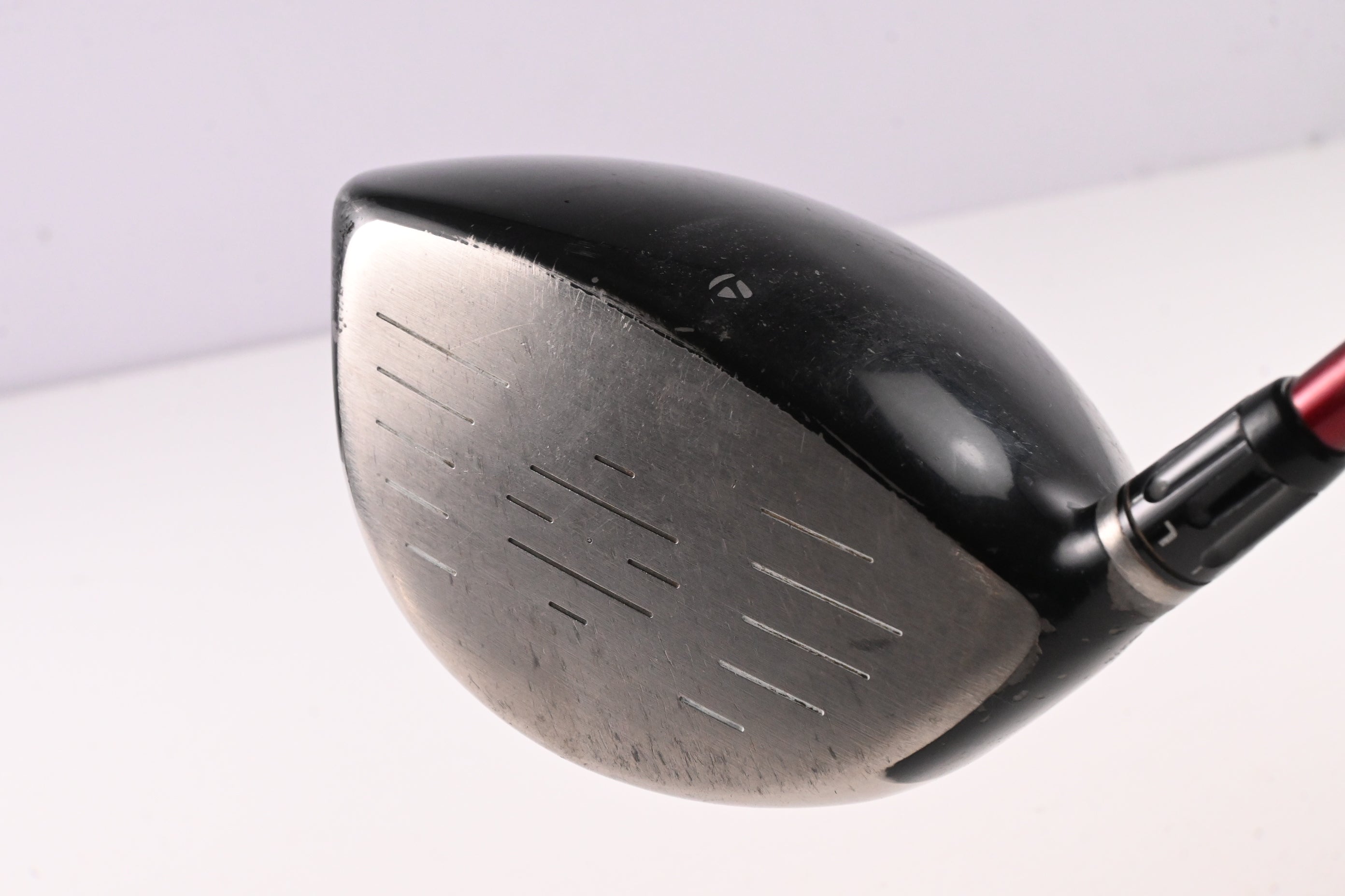 Taylormade R9 460 Driver / 10.5 Degree / Stiff Flex Fujikura Motore 70 Shaft