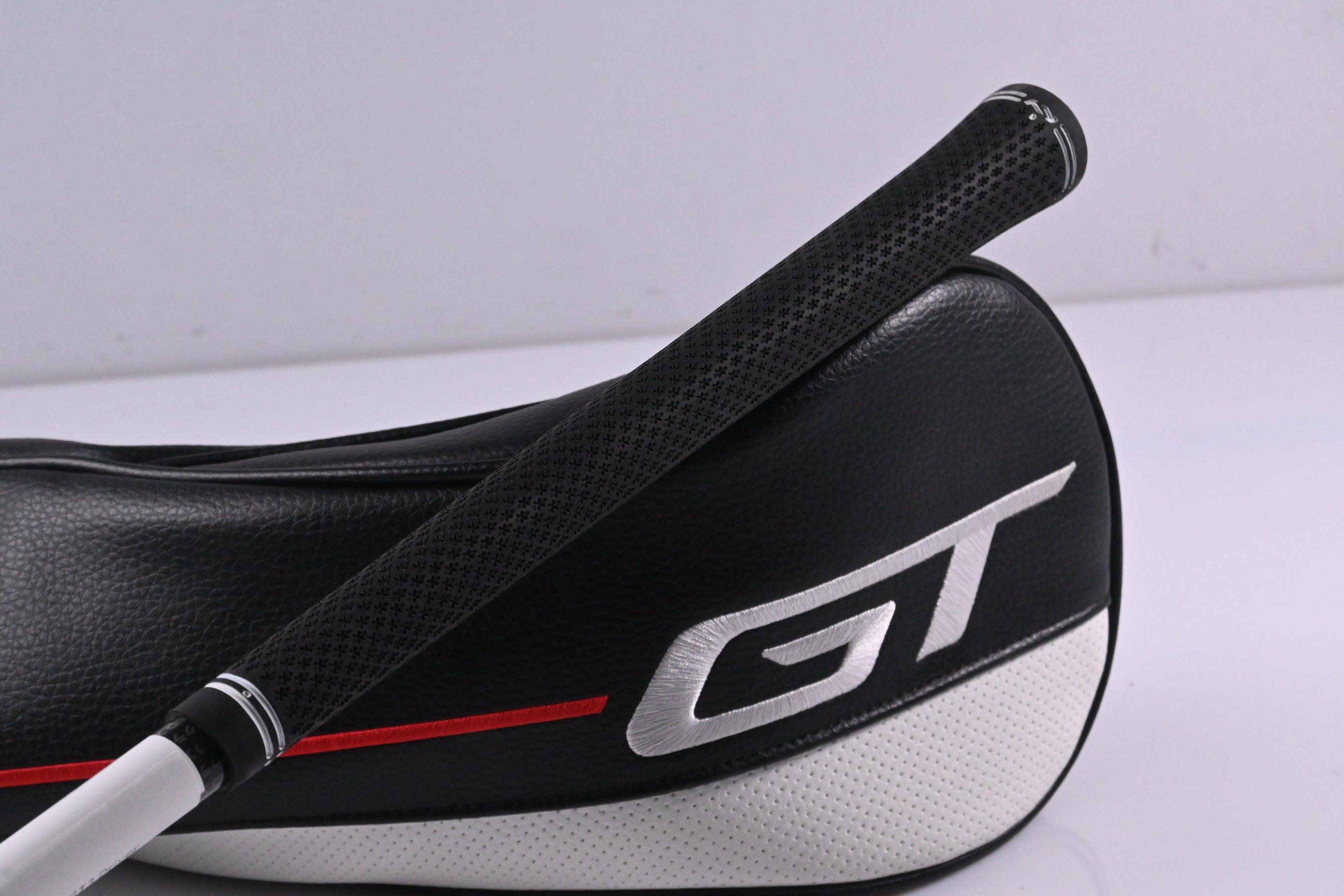 Titleist GT3 Driver / 8 Degree / Stiff Flex Accra Concept CS1 80 Shaft