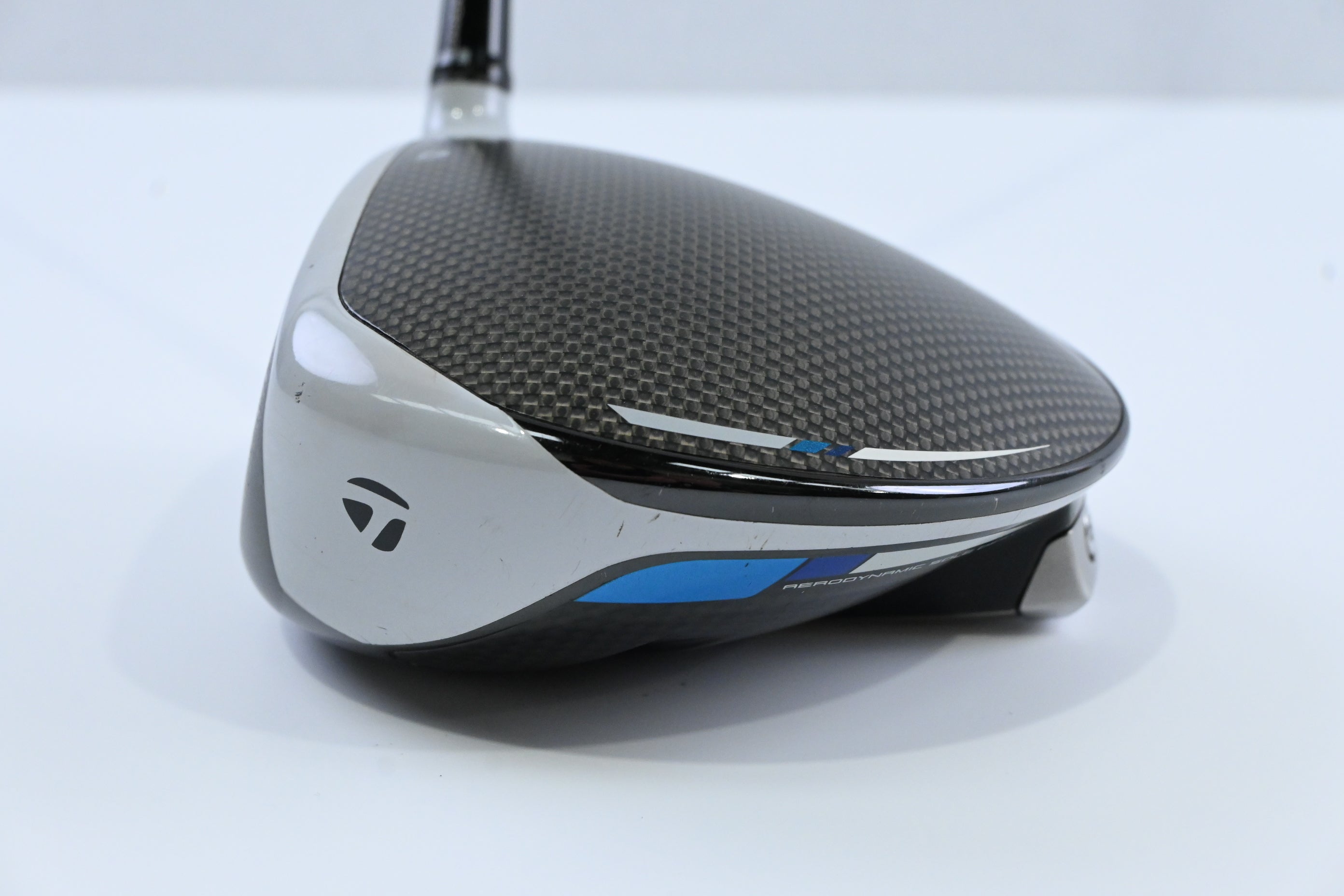 Left Hand Taylormade SIM Driver / 10.5 Degree / Regular Flex Tensei AV Raw Blue