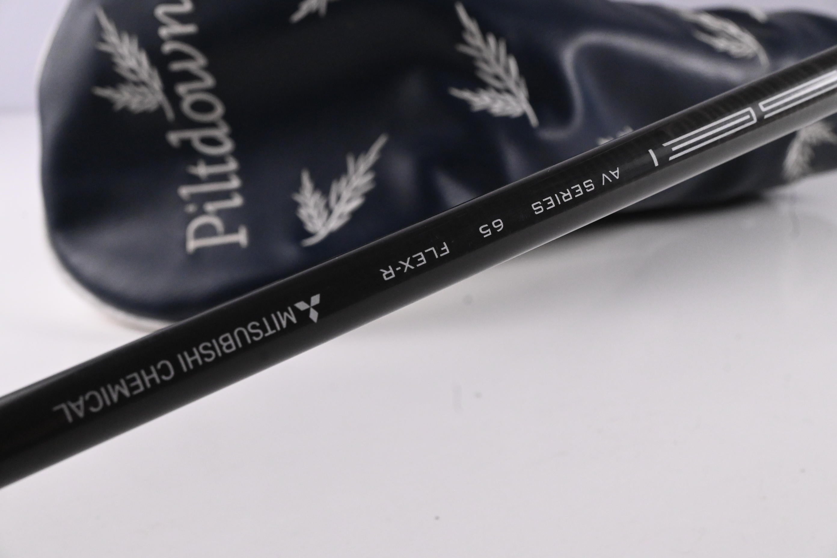 Titleist TS2 Driver / 9.5 Degree / Regular Flex Tensei AV Blue 65 Shaft