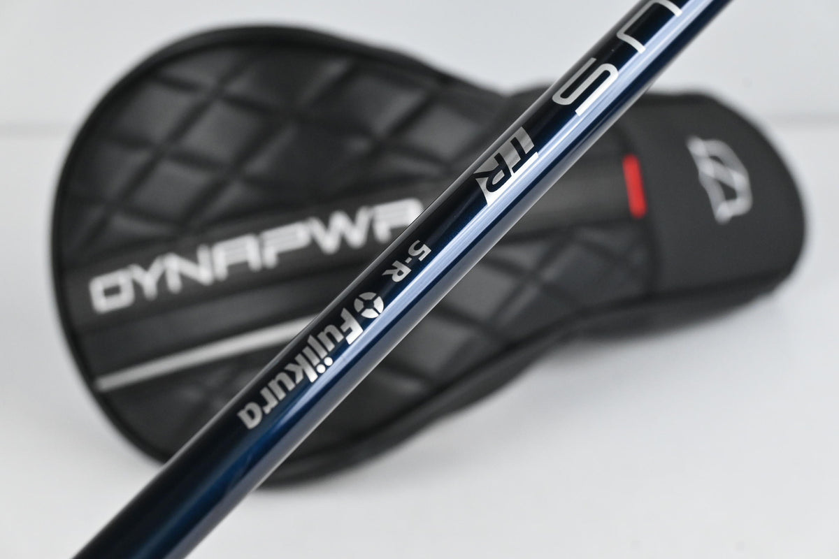 Wilson DYNAPWR 2025 Carbon Driver / 10.5 Degree / Regular Flex Fujikura Ventus