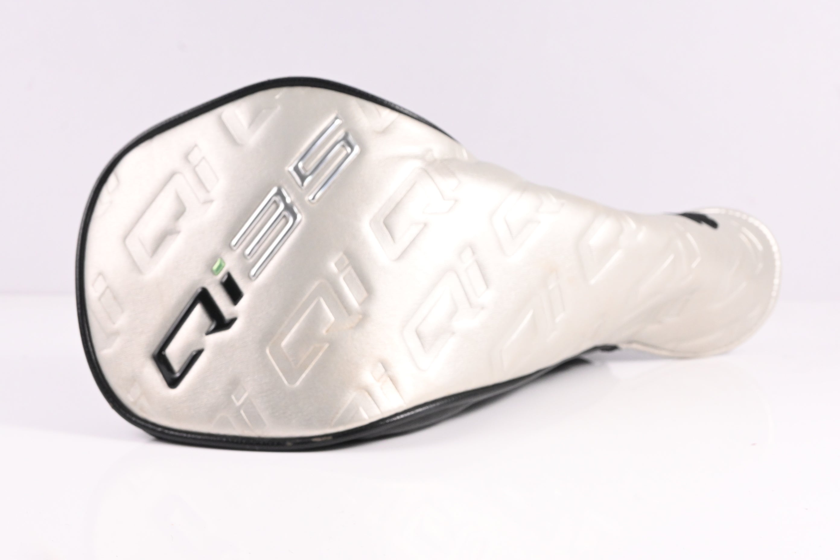 Taylormade Qi35 Driver / 9 Degree / Stiff Flex Fujikura Ventus Blue 5 Shaft