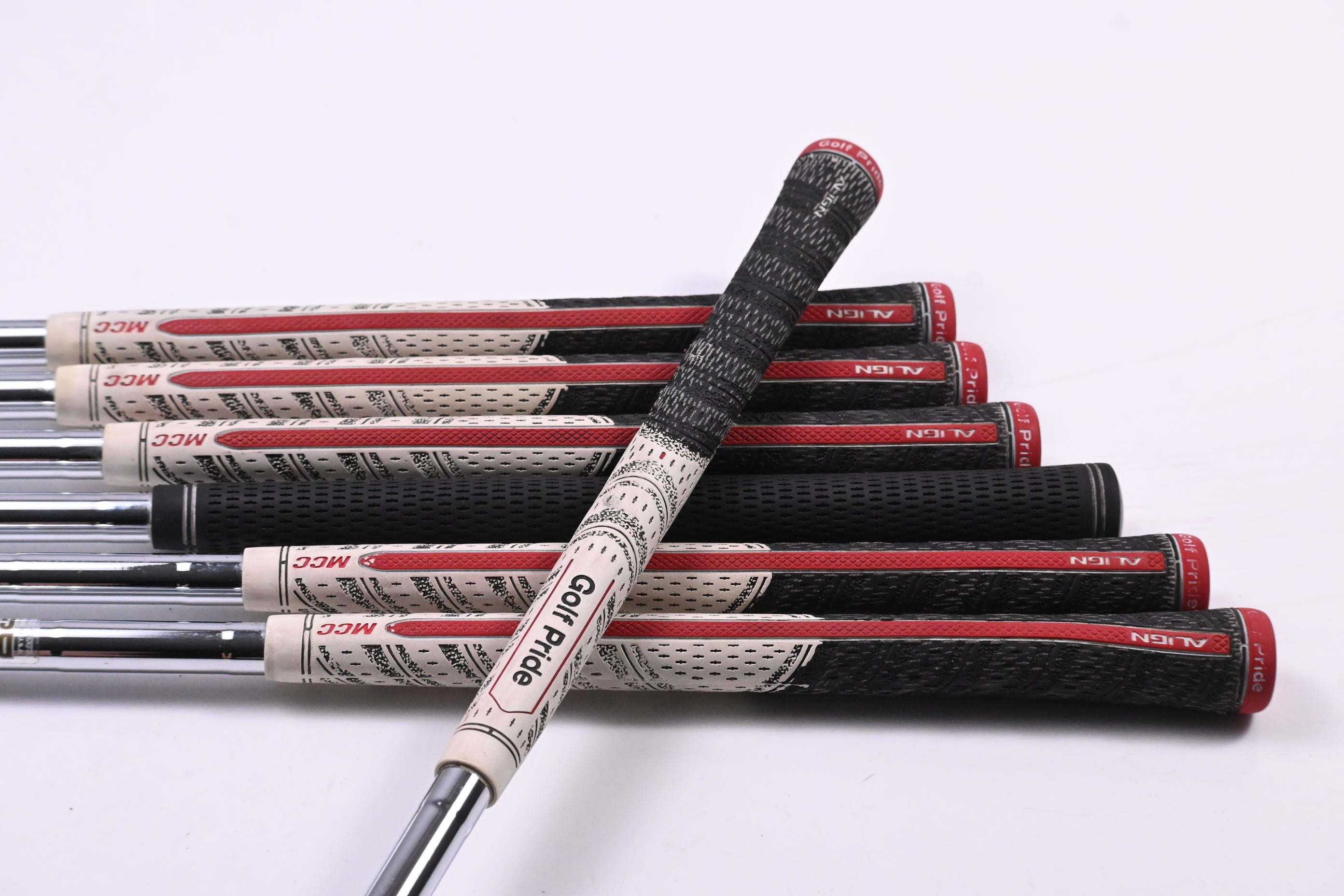 Taylormade P790 2019 Irons / 4-PW / Stiff Flex Dynamic Gold 120 Shafts