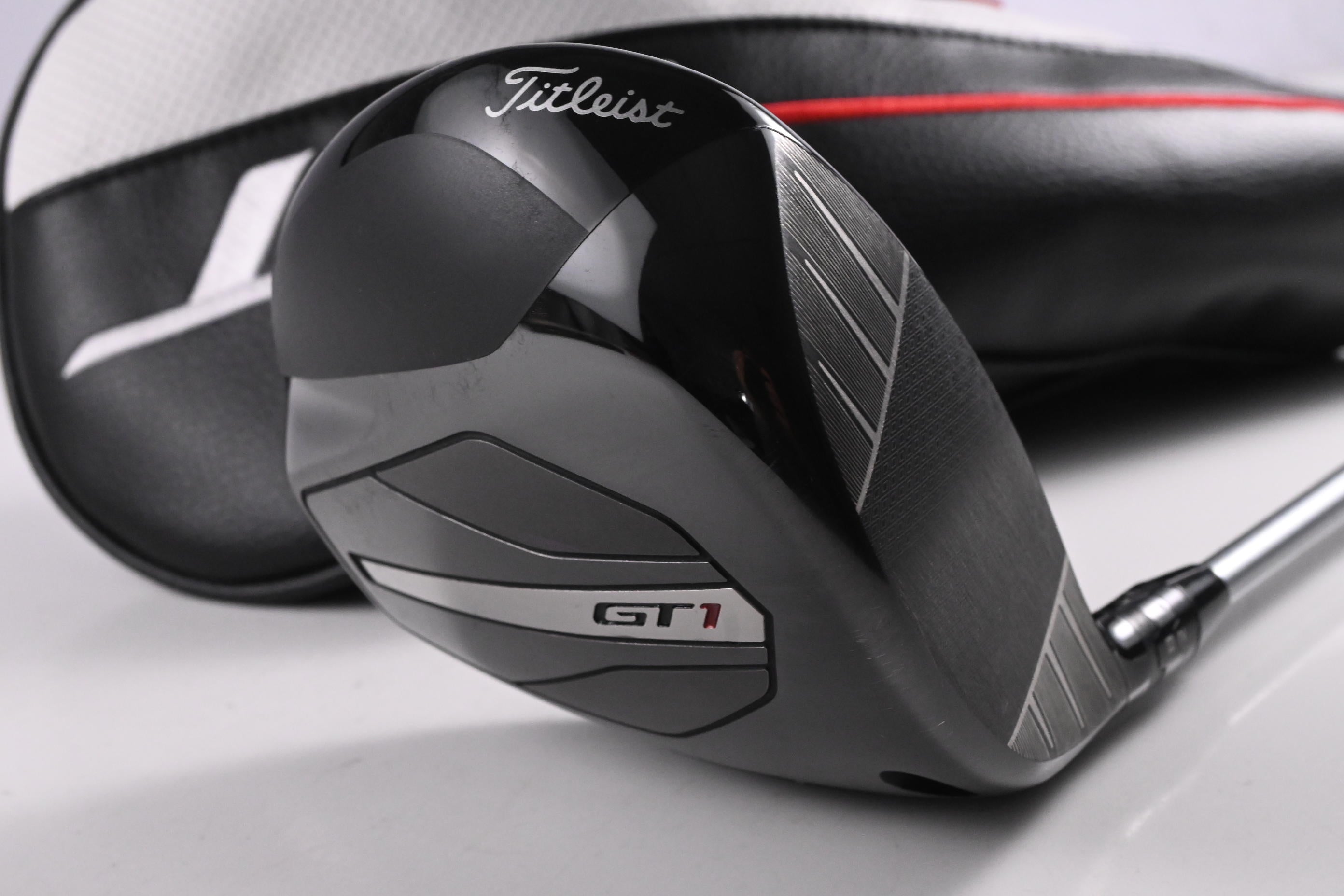 Titleist GT1 Driver / 10 Degree / Regular Flex Fujikura Air Speeder 40 Shaft