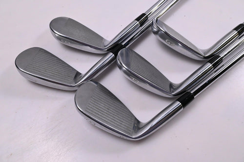 Mizuno Pro 243 Irons / 7-PW+GW / Stiff Flex Dynamic Gold Mid 100 S300 Shafts