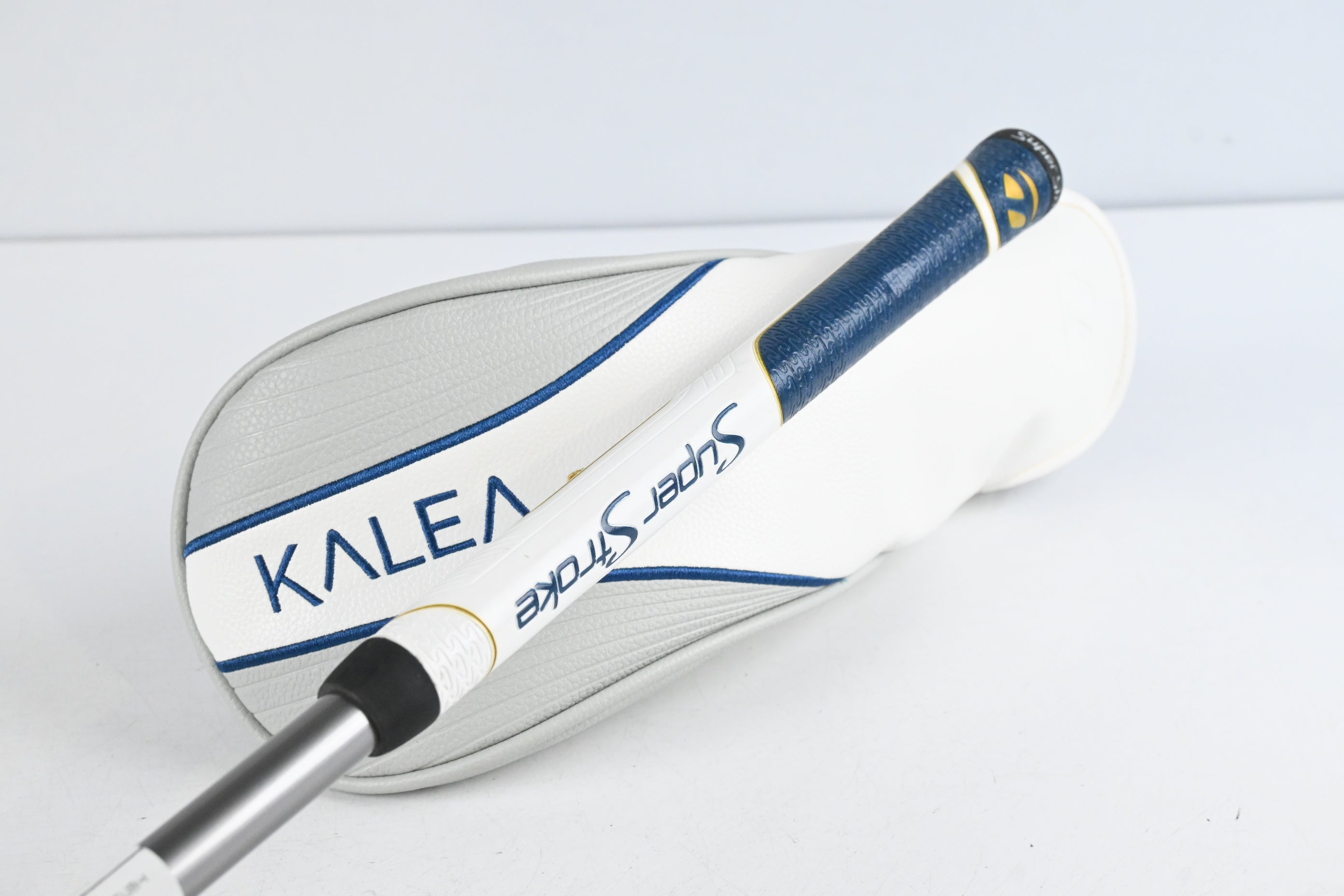 Ladies Taylormade Kalea Gold #3 Wood / 16 Degree / Ladies Flex Kalea Gold 40
