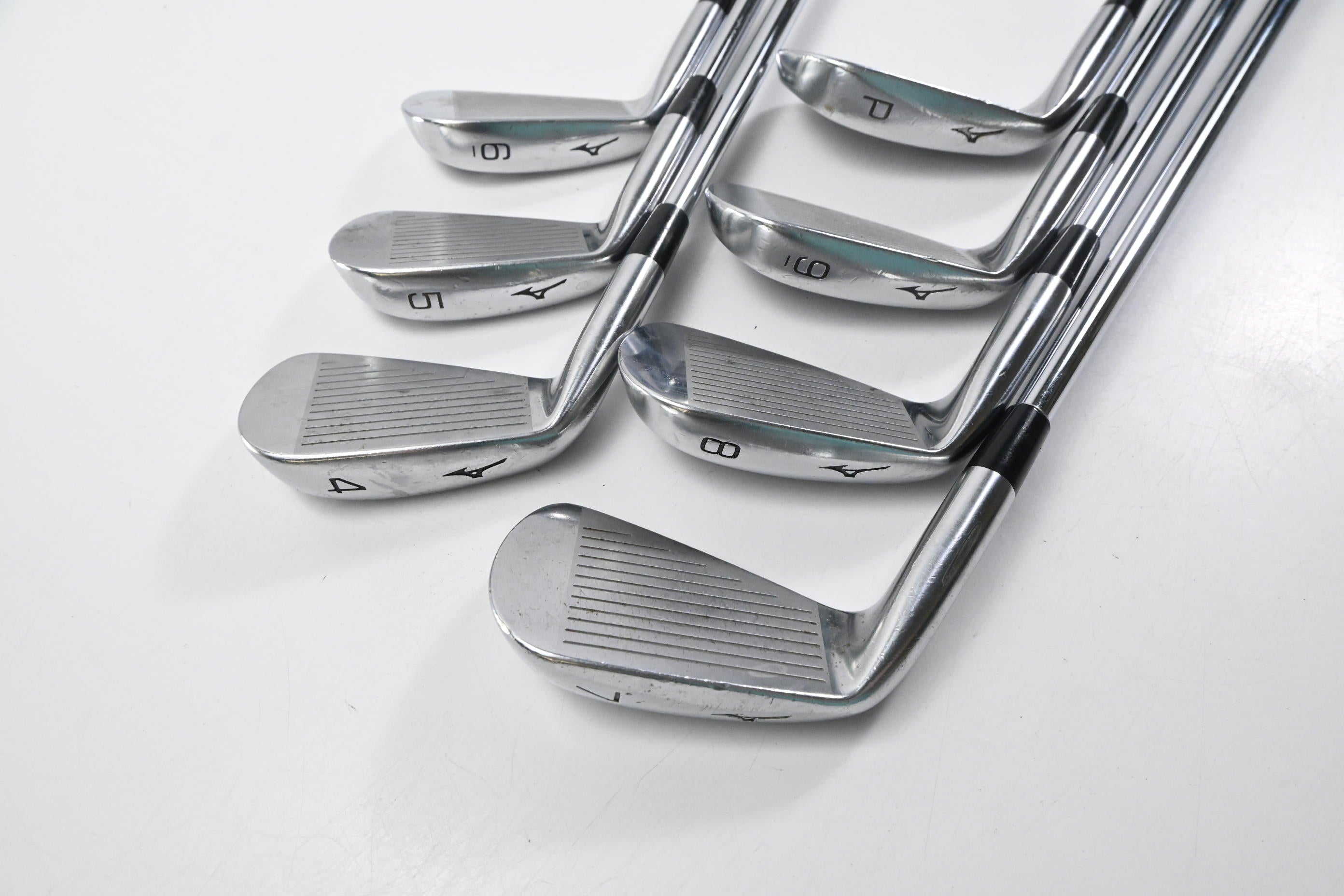 Mizuno MX-300 Irons / 4-PW / Regular Flex Dynalite Gold XP R300 Shafts
