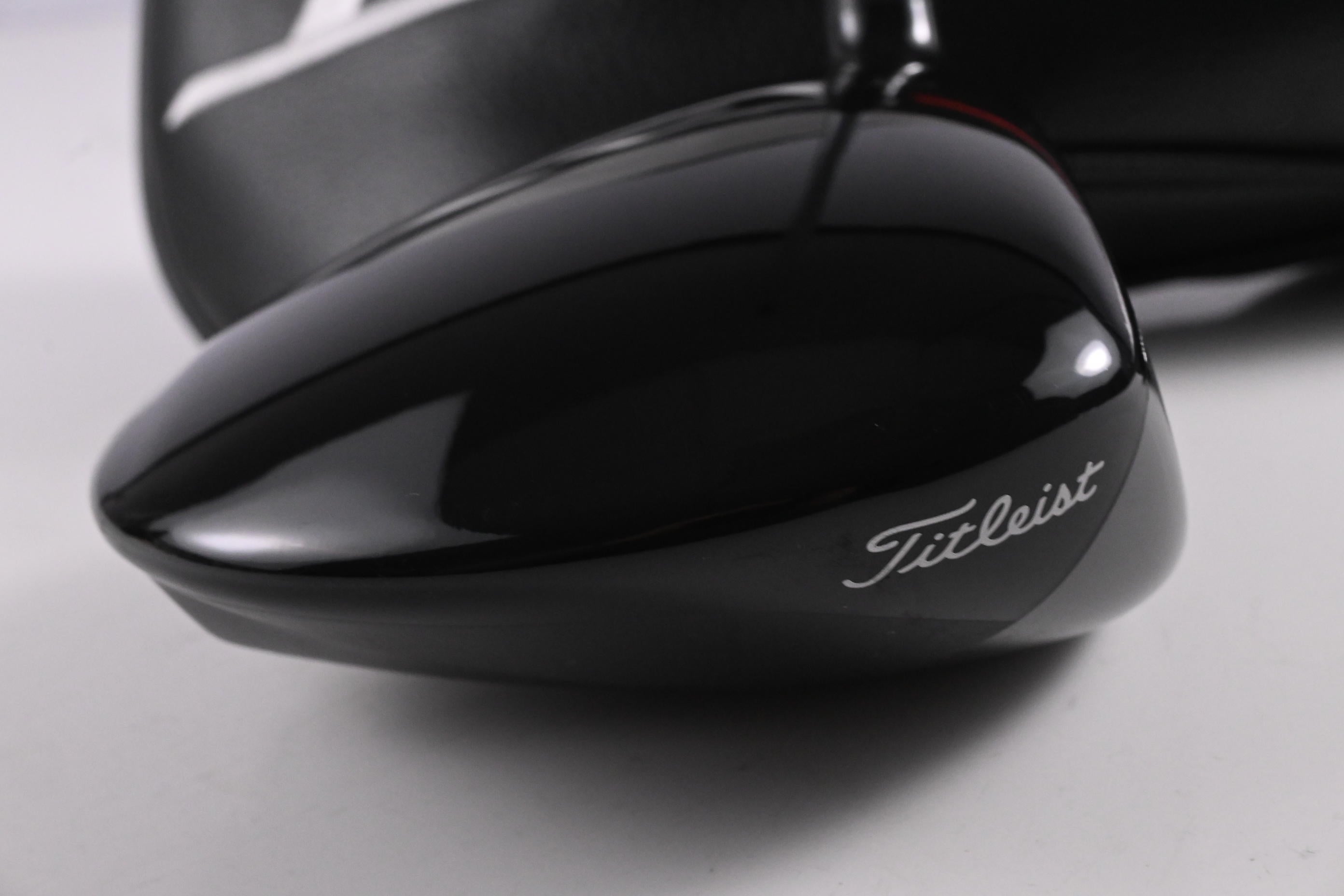 Titleist GT1 Driver / 10 Degree / Regular Flex Fujikura Air Speeder 40 Shaft