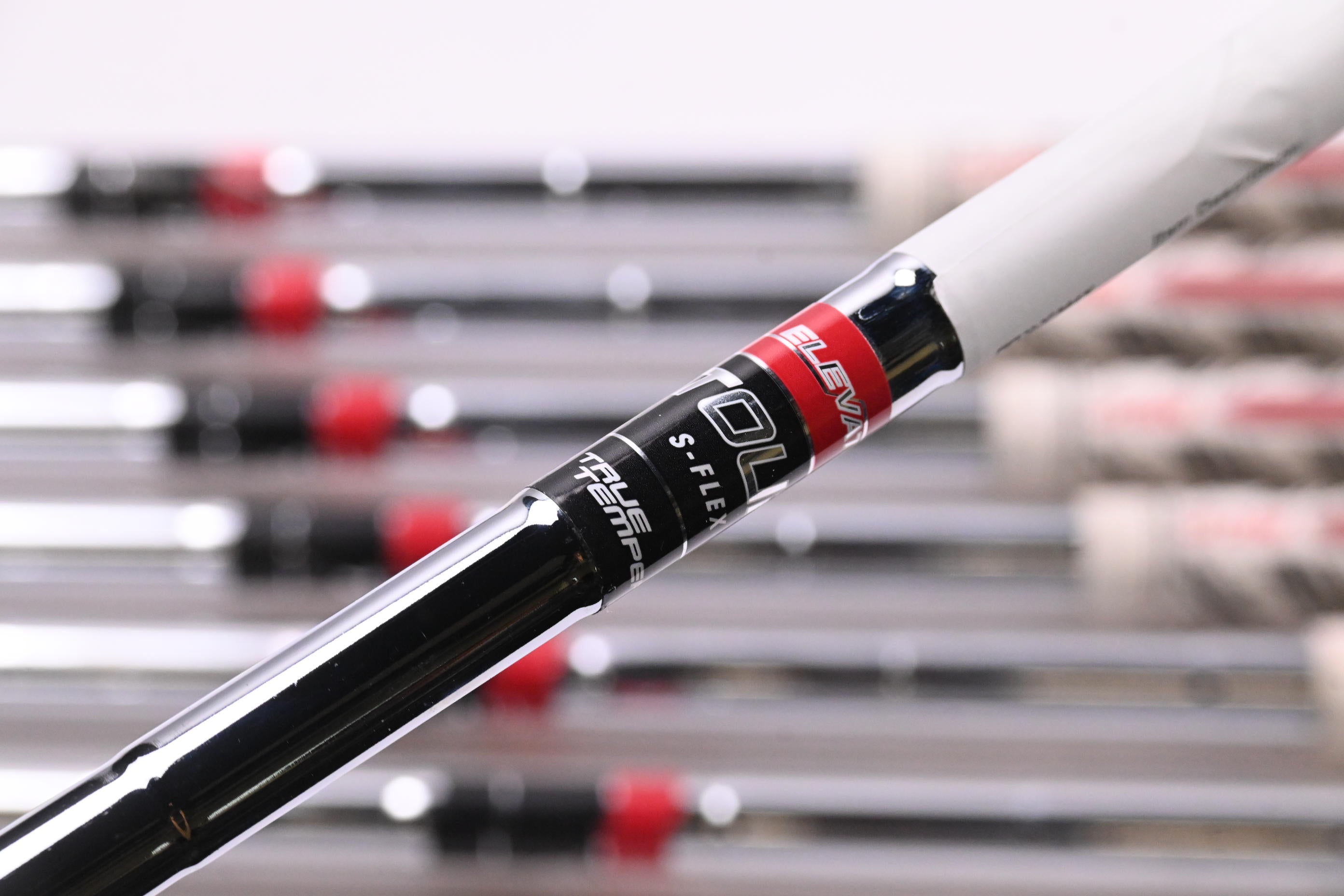 Srixon ZXi5 Irons / 4-PW / Stiff Flex Elevate Tour Shafts