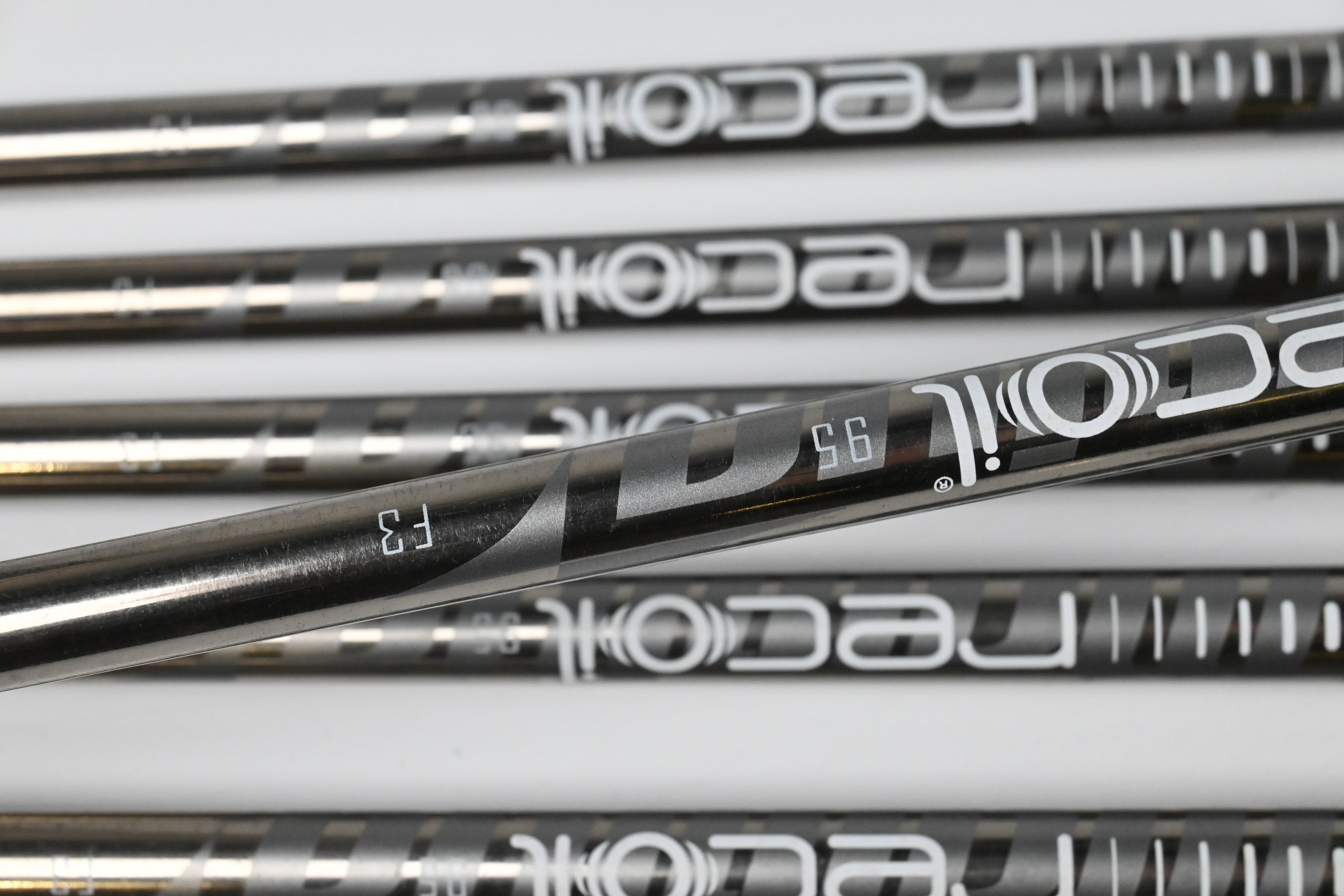Mizuno JPX 923 Hot Metal Irons / 5-PW / Regular Flex Recoil 95 Shafts