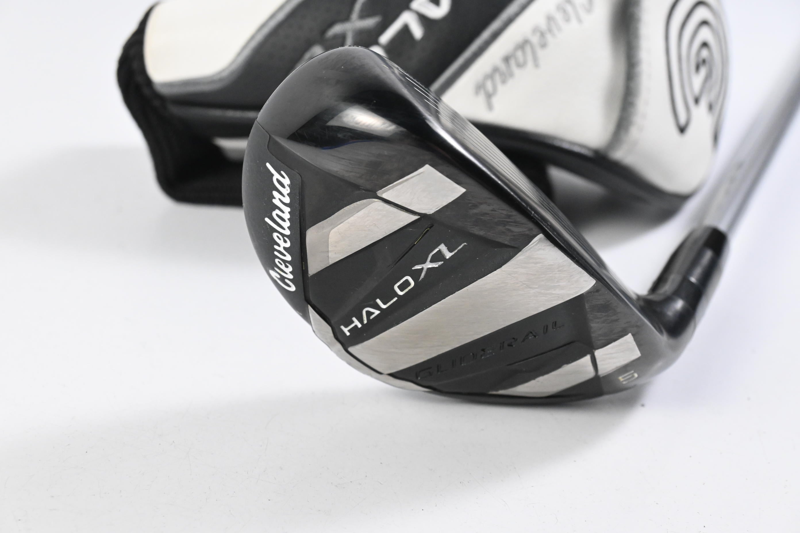 Cleveland Halo XL #5 Hybrid / 24 Degree / Senior Flex Aldila Ascent 50 Shaft