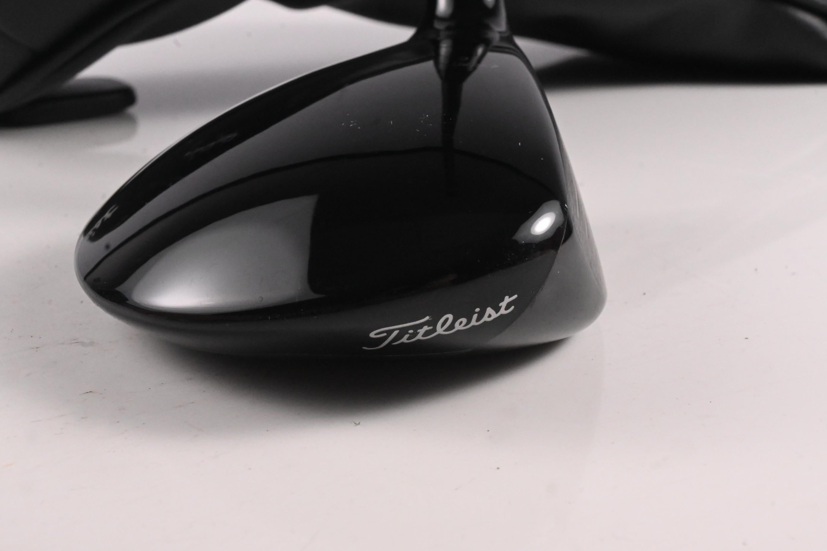 Titleist GT2 #3 Wood / 16.5 Degree / Stiff Flex HZRDUS GEN5 Black 70 Shaft