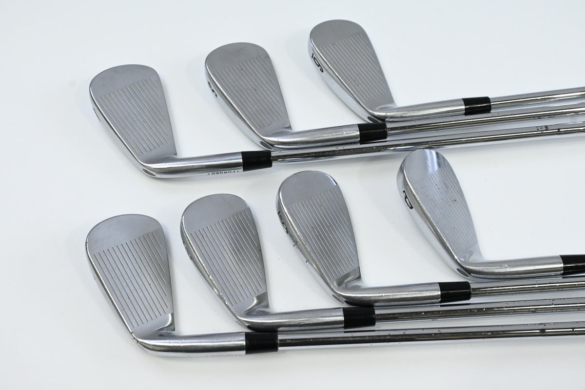 Callaway X-Tour Irons / 4-PW / Uniflex Memphis 10 Shafts
