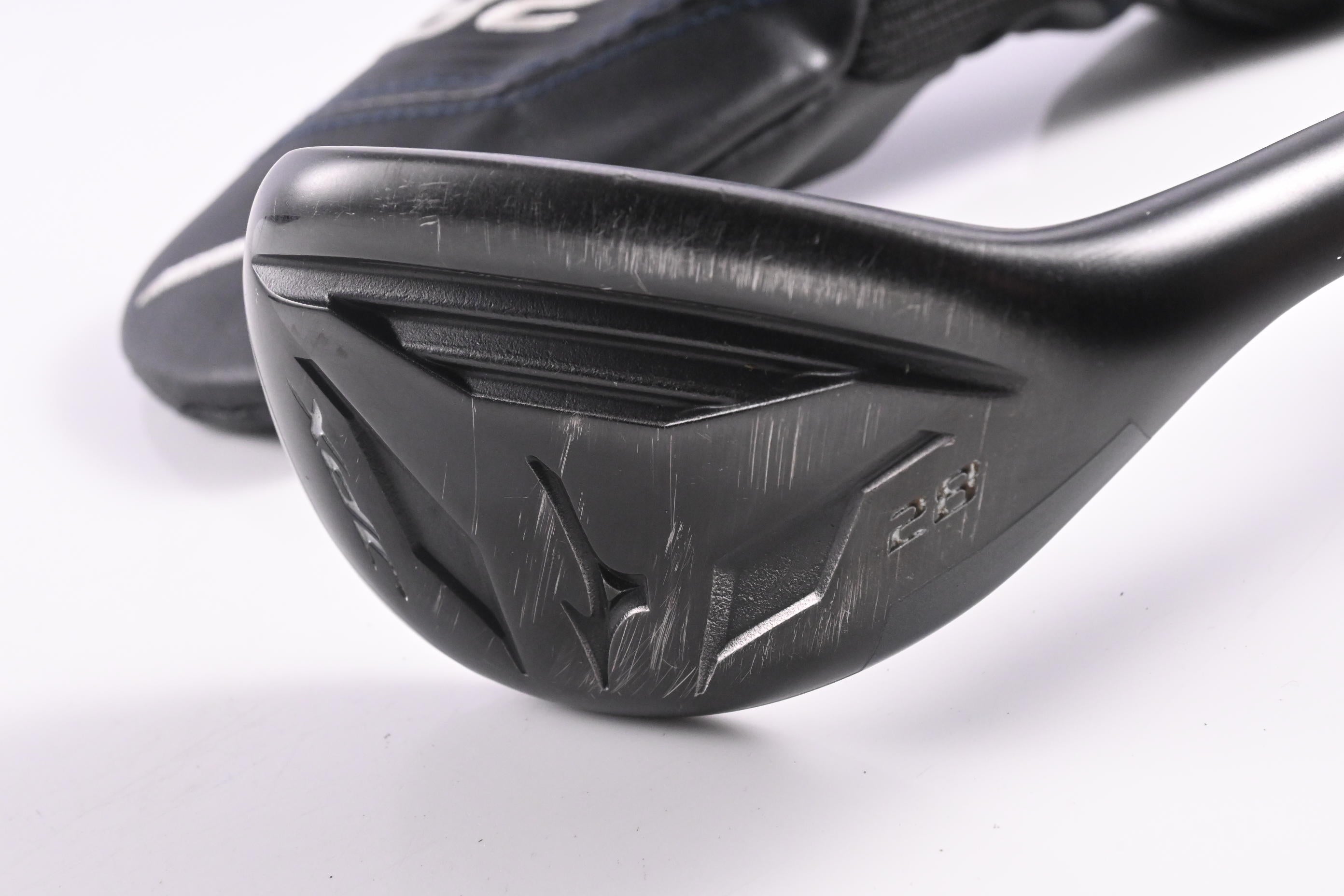 Mizuno JPX 925 Fli-Hi #7 Hybrid / 28 Degree / Regular Flex UST Recoil Dart ESX