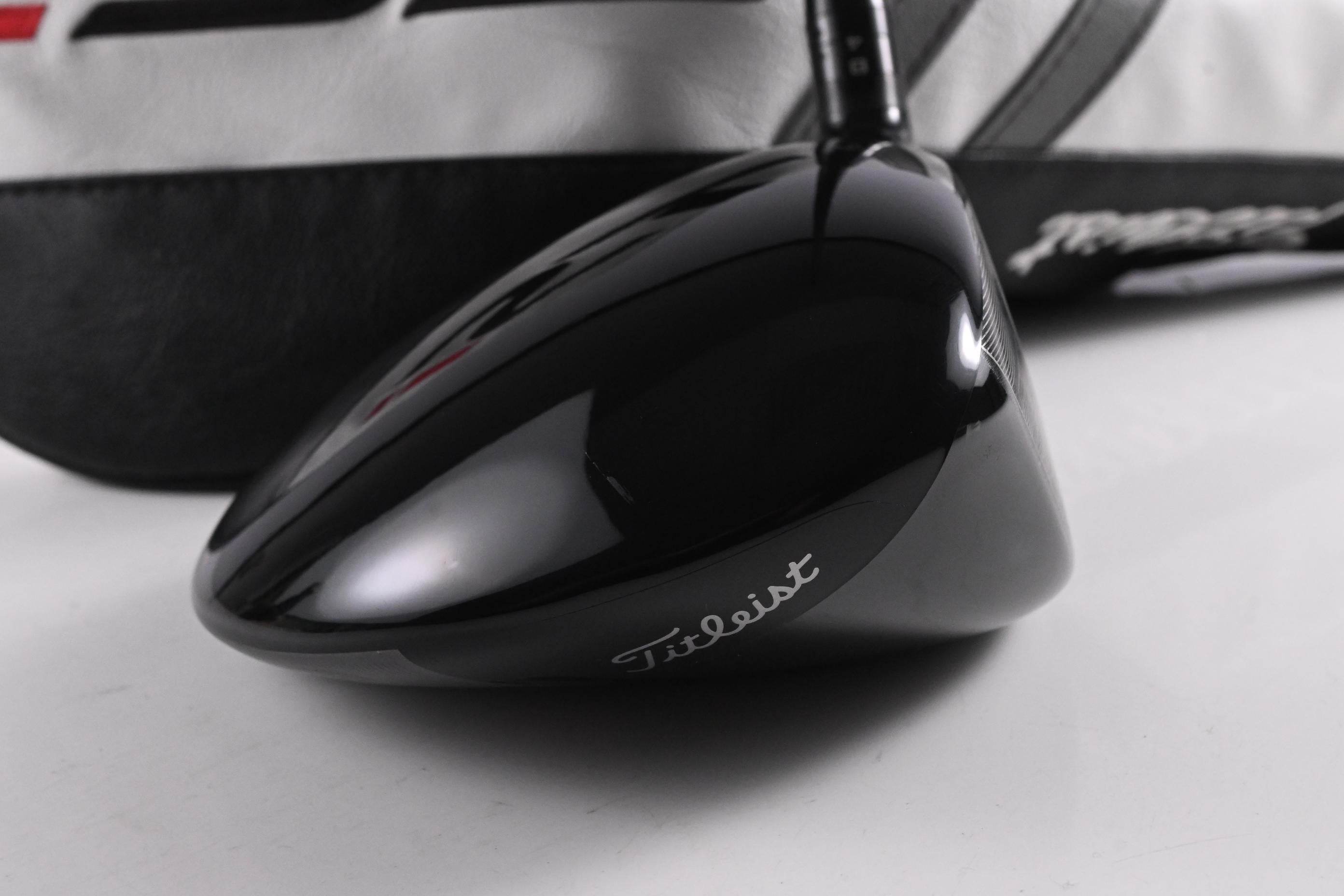 Titleist TSi2 Driver / 10 Degree / X-Flex HZRDUS Smoke RDX Black 70 Shaft