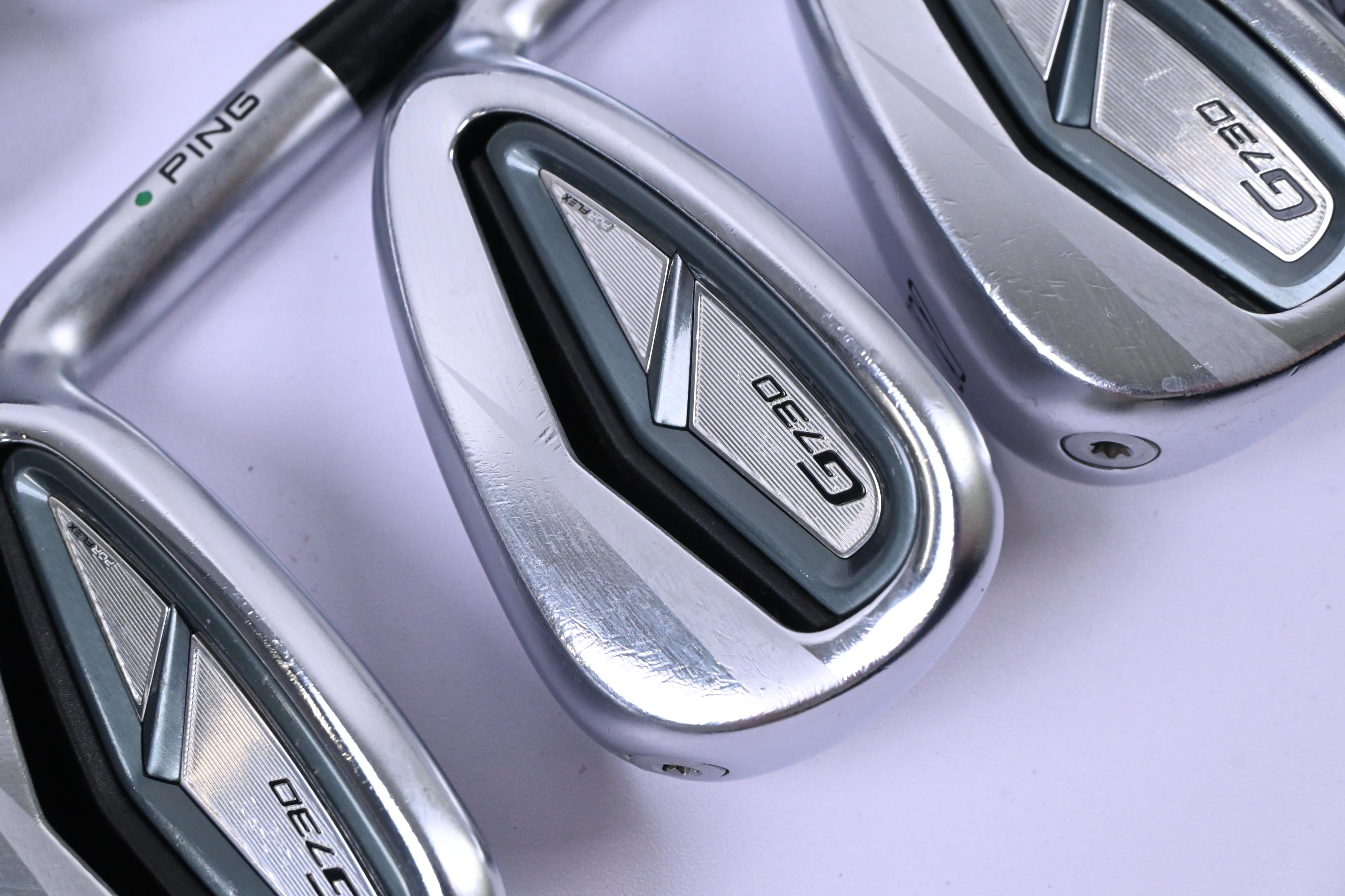 Ping G730 Irons / 5-PW+GW+SW / Green Dot / Regular Flex Dynamic Gold Shafts