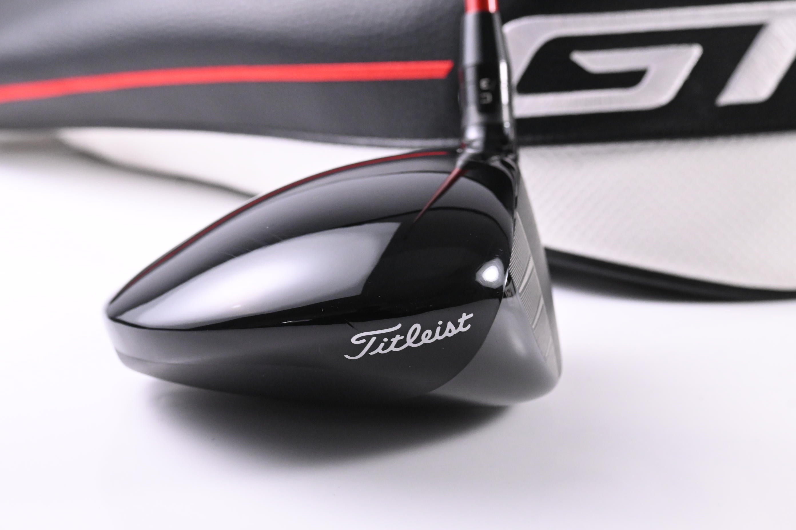 Titleist GT2 Driver / 9 Degree / Stiff Flex Denali Red 50 Shaft