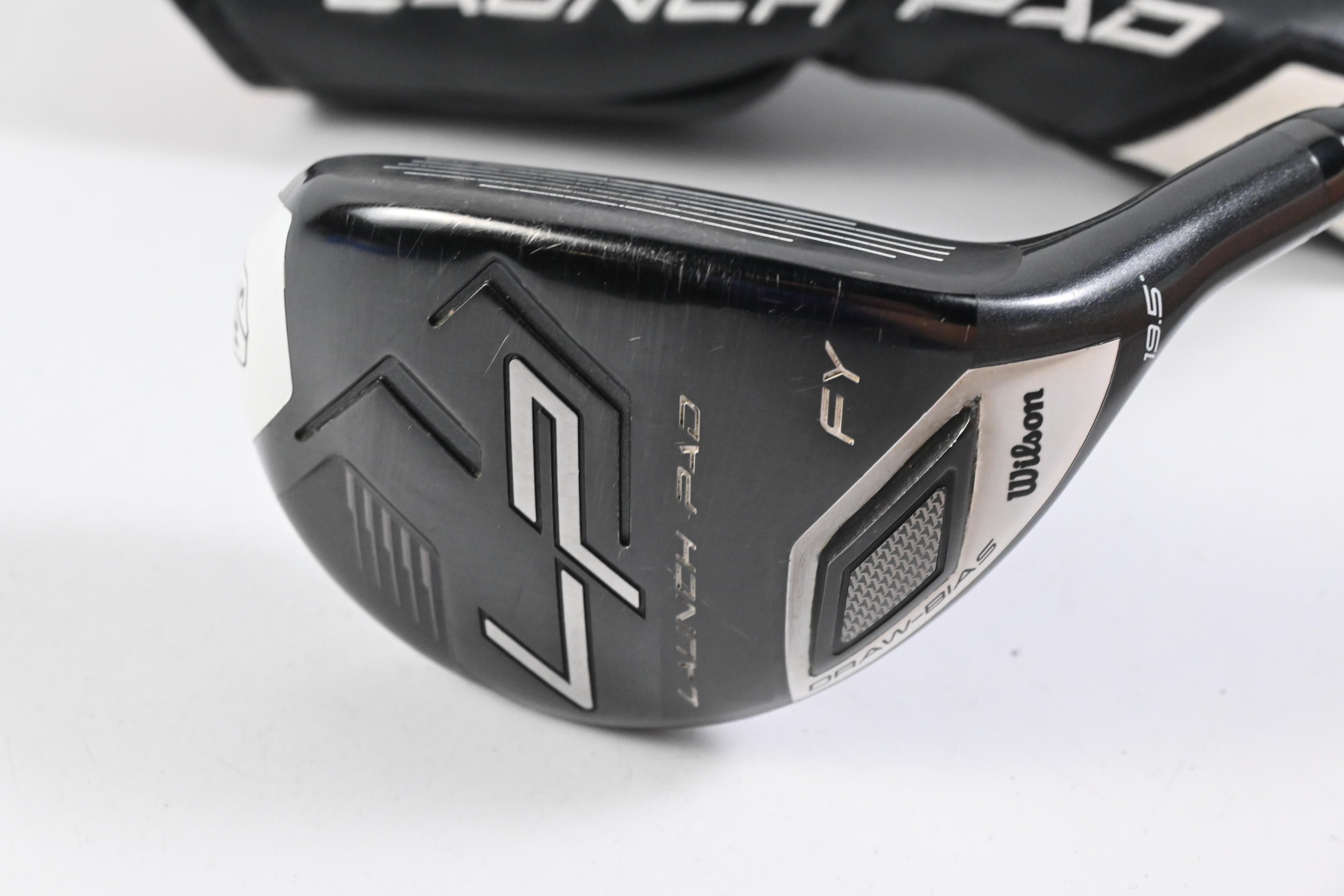 Wilson Launch Pad #3 Hybrid / 19.5 Degree / Regular Flex Helium Black 66 Shaft