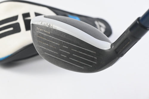 Taylormade SIM2 Max #4 Hybrid / 22 Degree / Stiff Flex Fujikura Ventus Blue 7